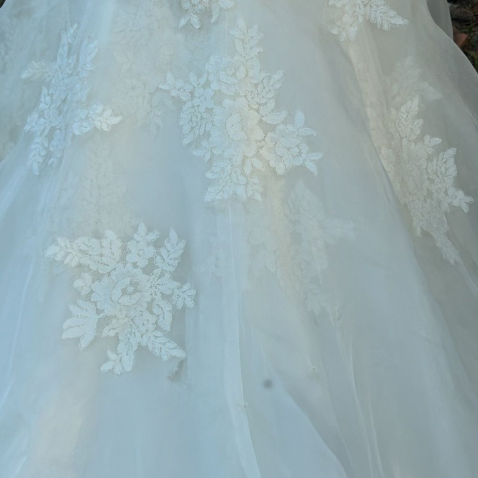 Watters Bridal Gown, style 9077B, drop waist, full skirt, size 10