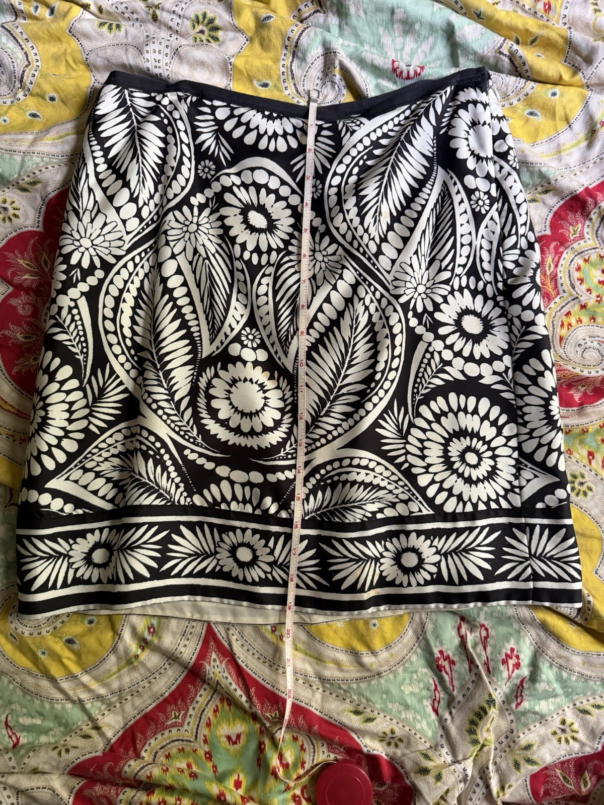 Black And White Size 4 Banana Republic Silk Above The Knee Skirt
