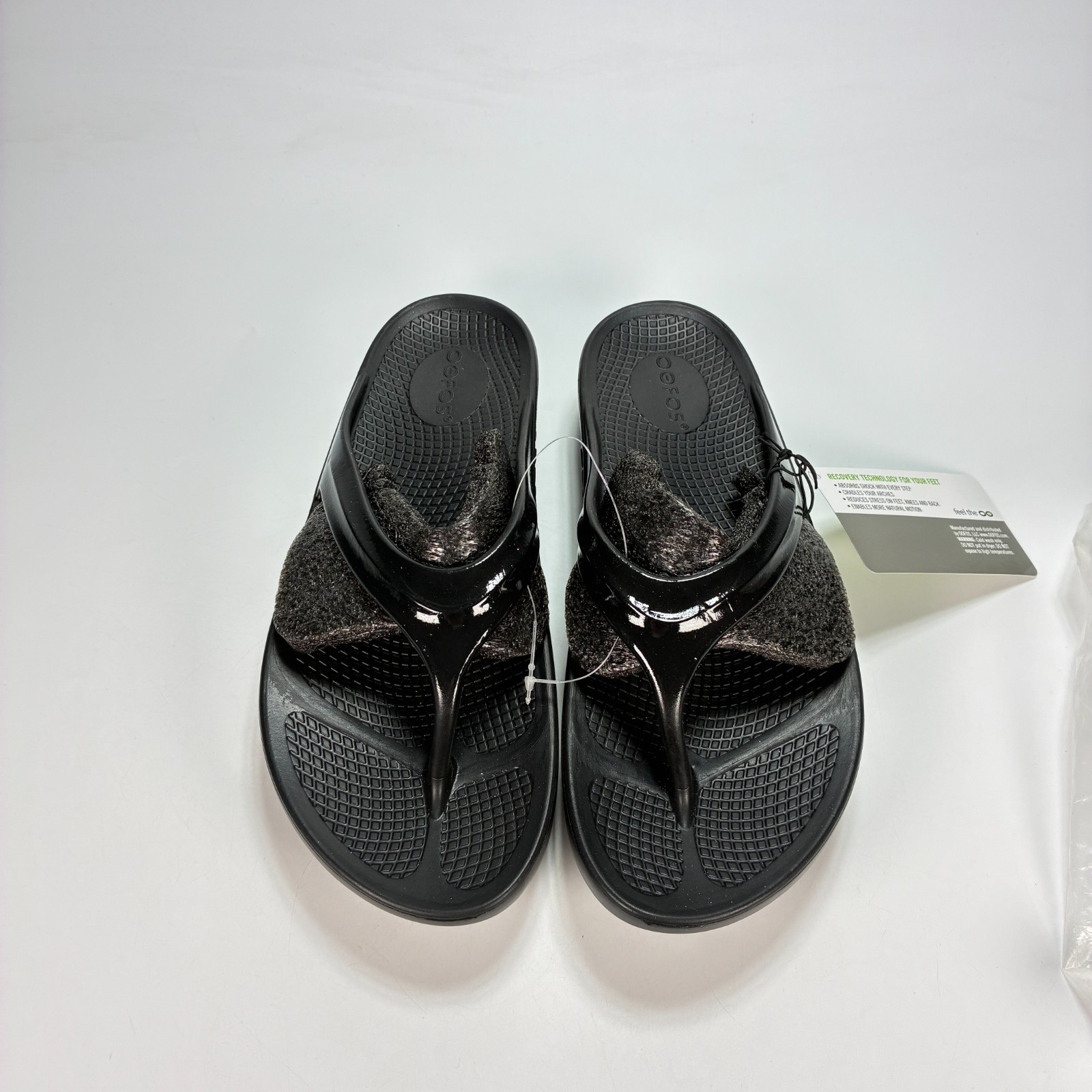 OOFOS OOlala Black Glossy Comfort Recovery Slide Thong Sandals Women’s Size 10