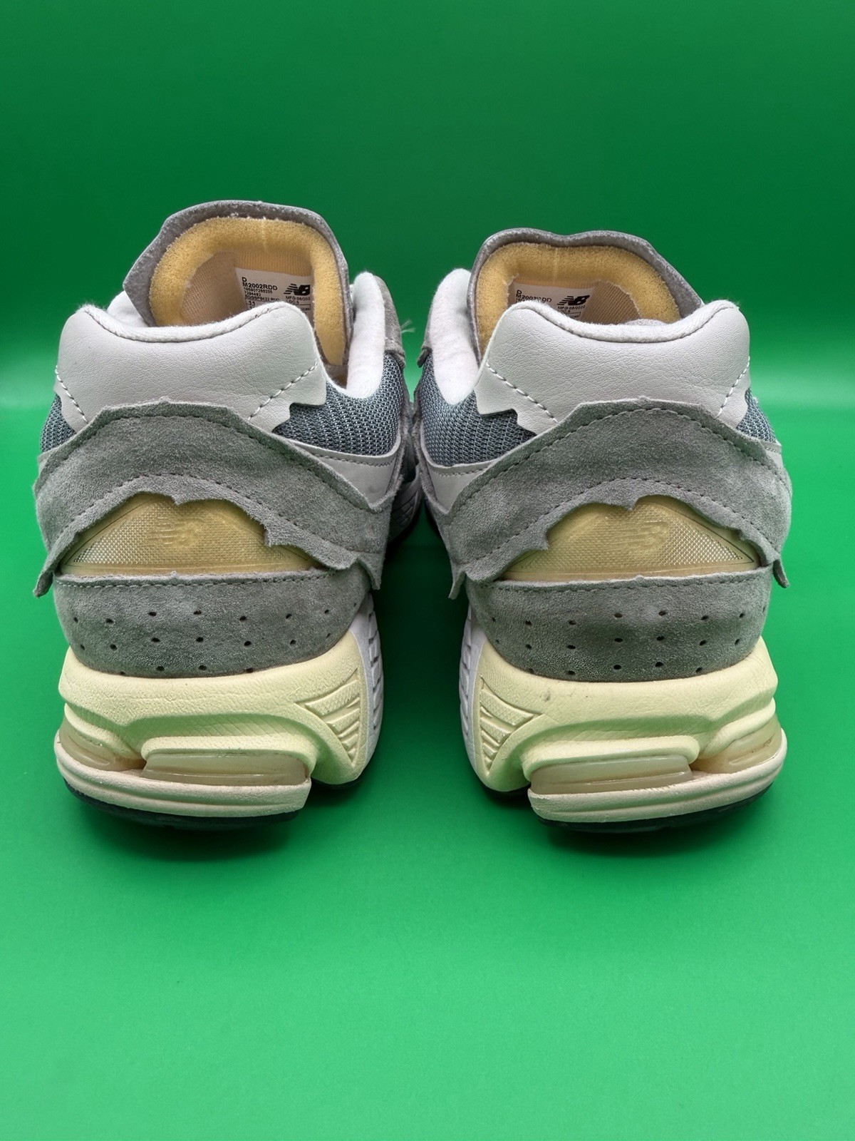 New Balance Men’s 2002R Protection Pack – Mirage Gray Shoes M2002RDD SZ 11