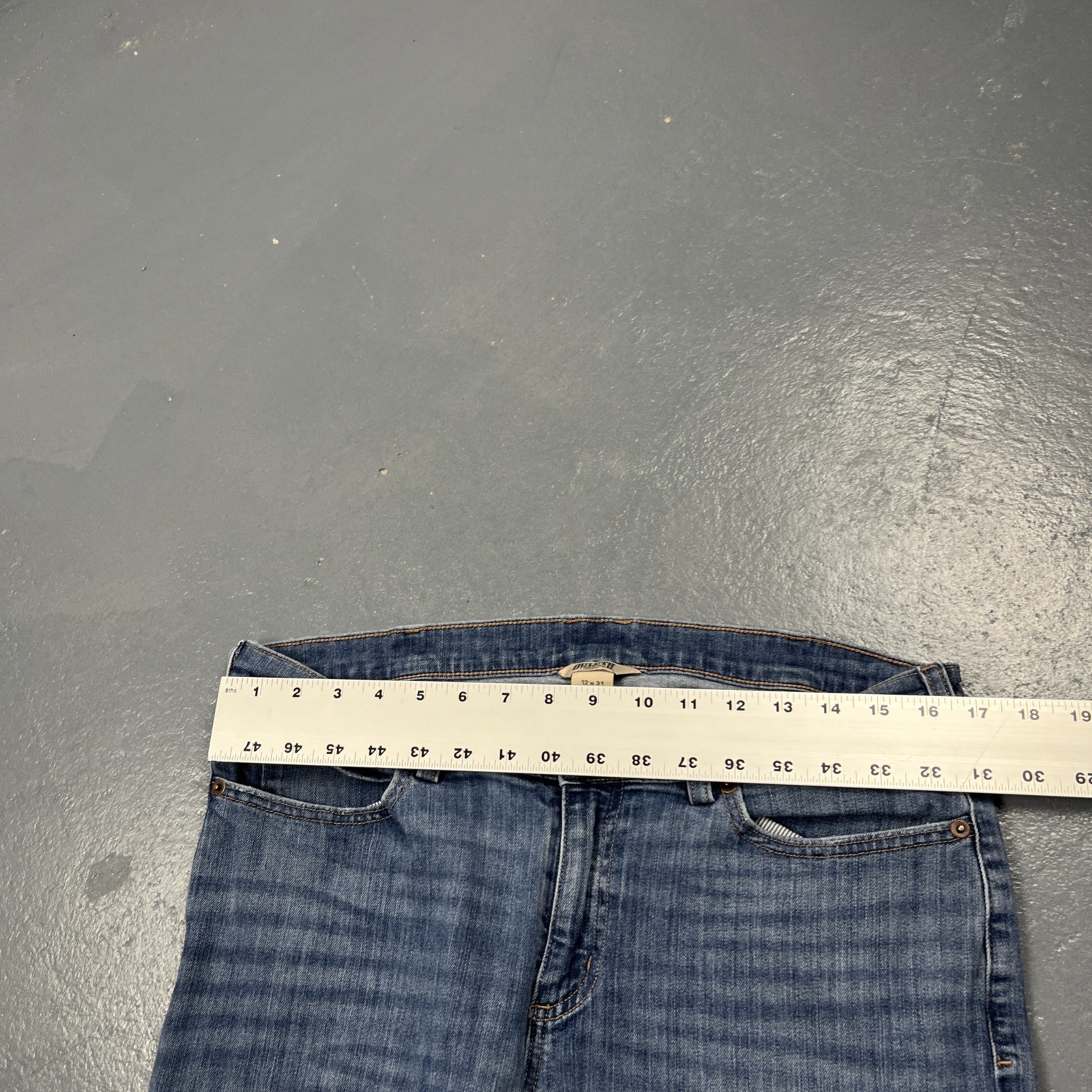 Duluth Trading Co Women’s Jeans Cotton Poly Spandex Blend Sz 12 31” Inseam