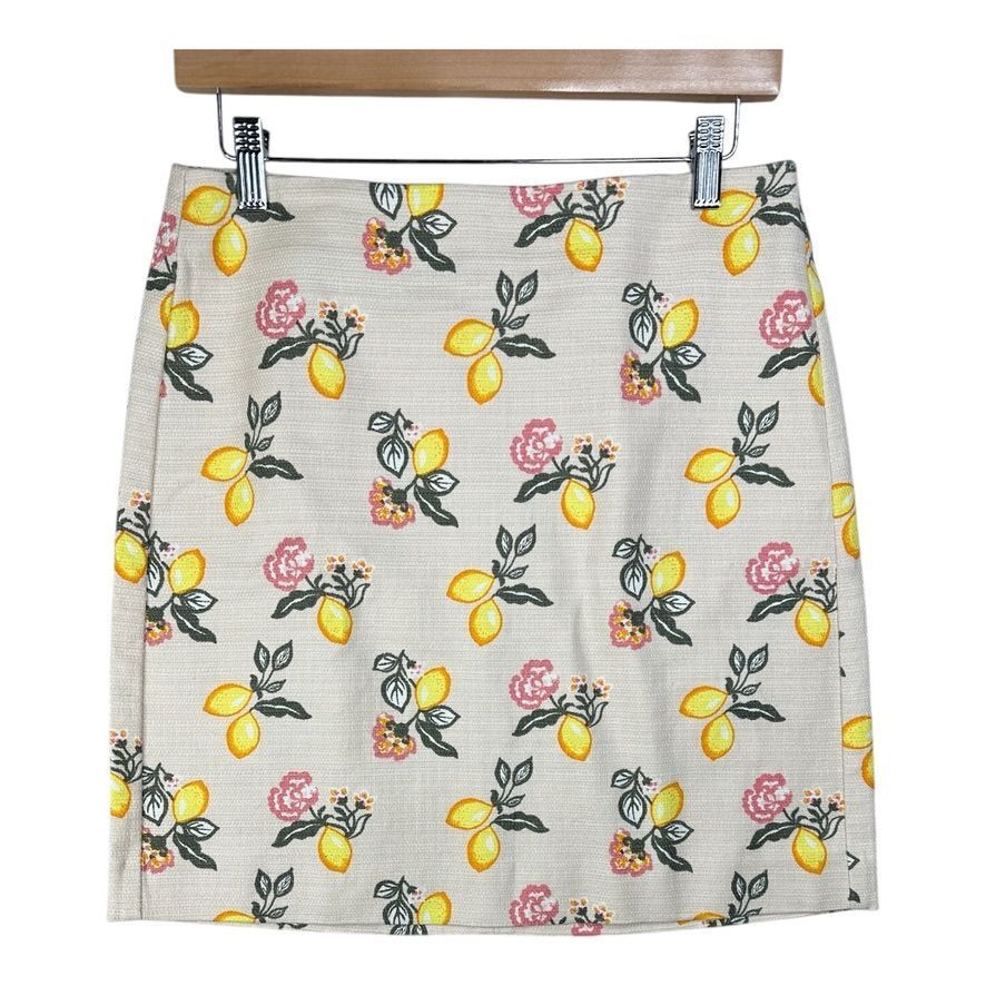 LOFT Women’s Skirt Yellow Lemon Print Short Mini Zip Closure Size 4