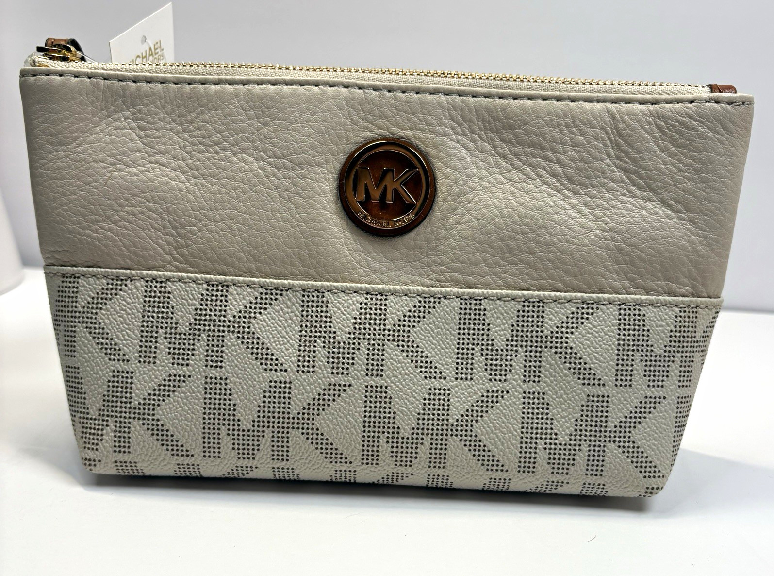 Michael Kors Fulton Wristlet Pouch NWT Vanilla Cream Logo Zip Clutch Bag