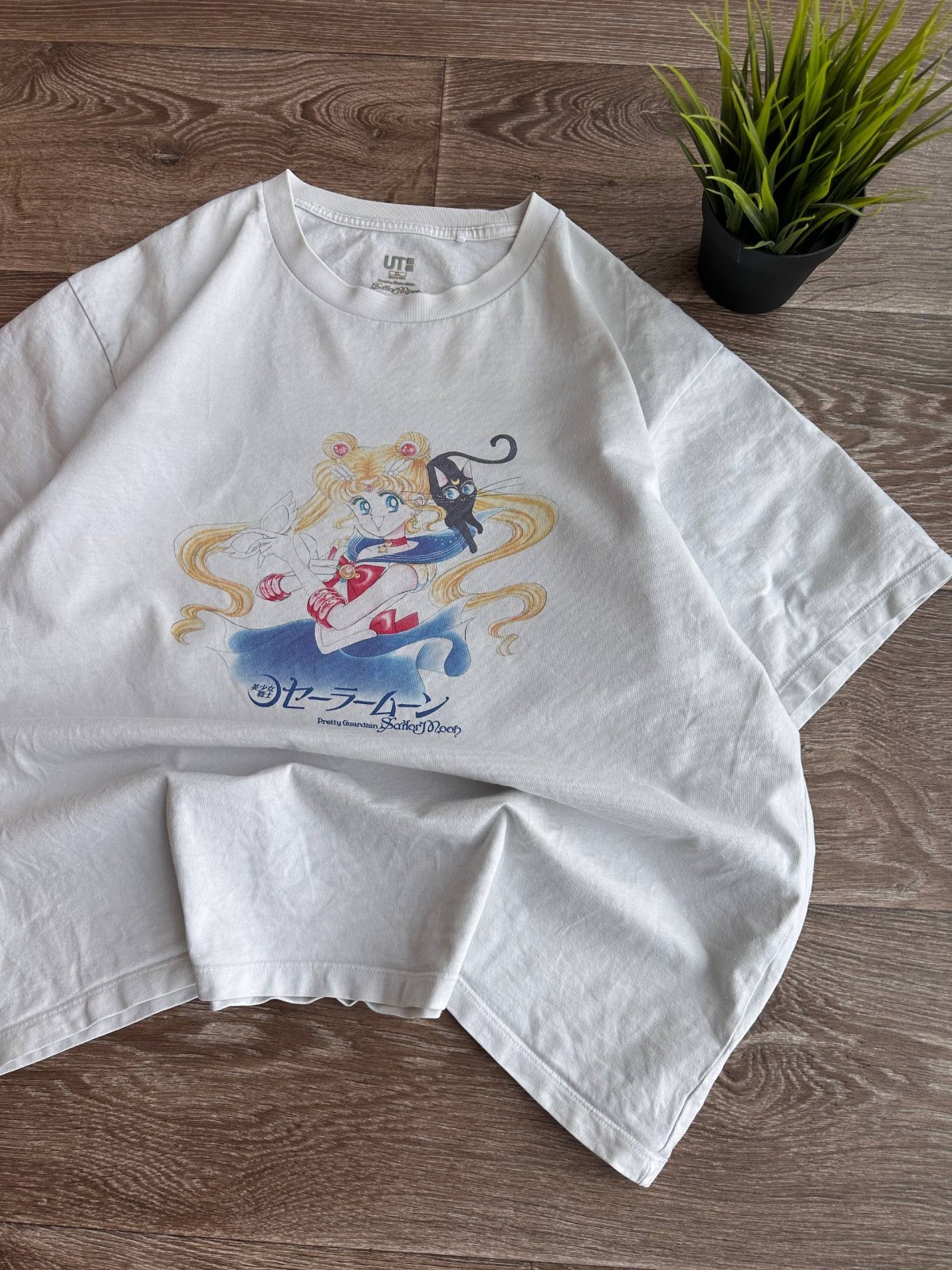 Sailor Moon Uniqlo Anime Manga Tokyo Japan Movie T Shirt Mens Size M White