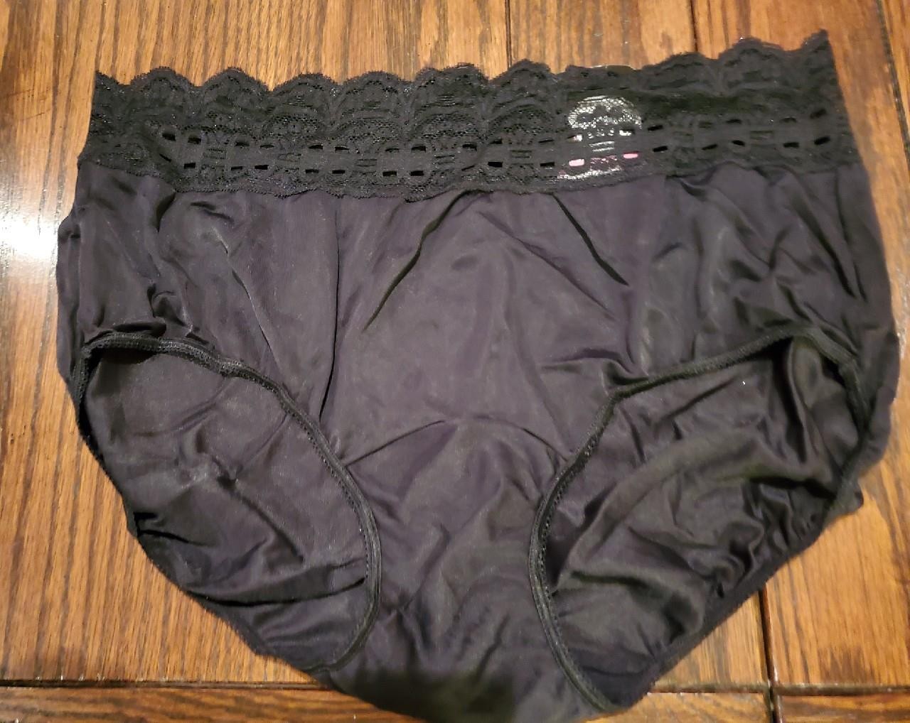 NWT RARE OLGA SECRET HUG SCOOPS HIPSTER PANTIES 100% NYLON 913 010BK 7 / L