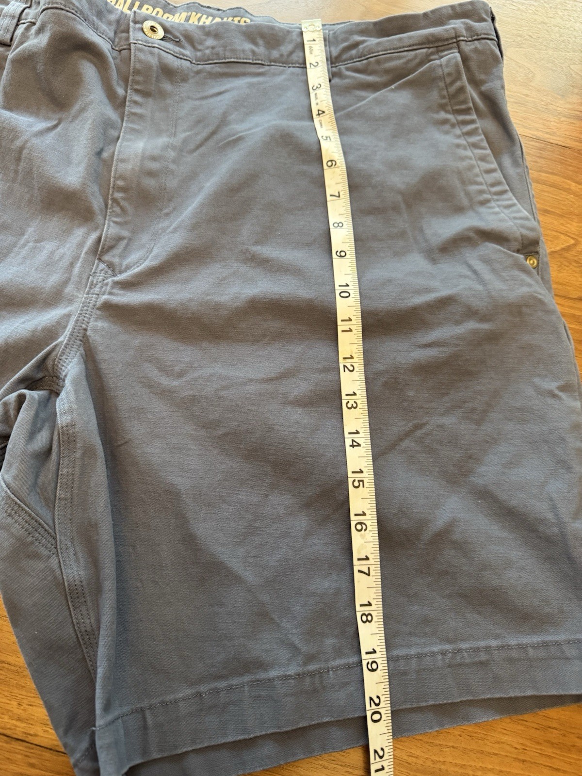 Duluth Flex Ballroom Khakis Men’s Gray Relaxed Fit Flat Front Shorts Pockets