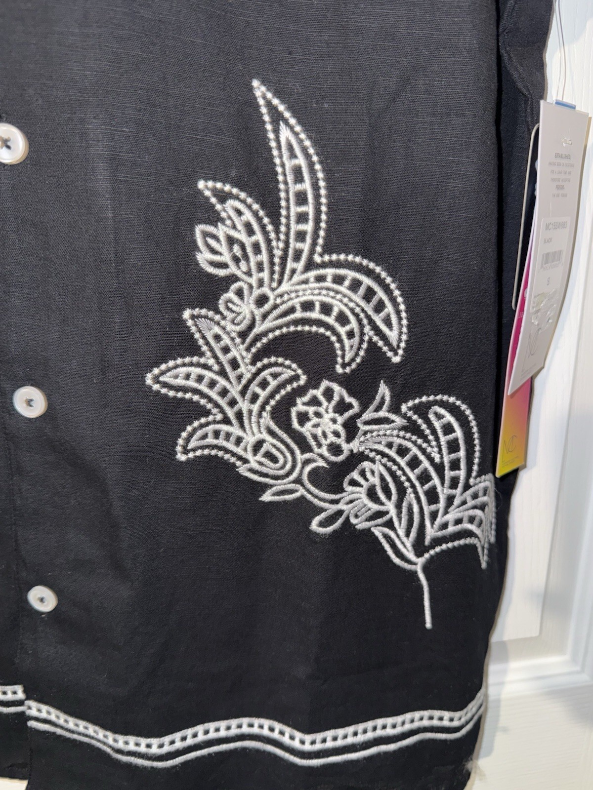 Modern Culture Men’s Black Button Down White Embroidery Short Sleeve Small NWT