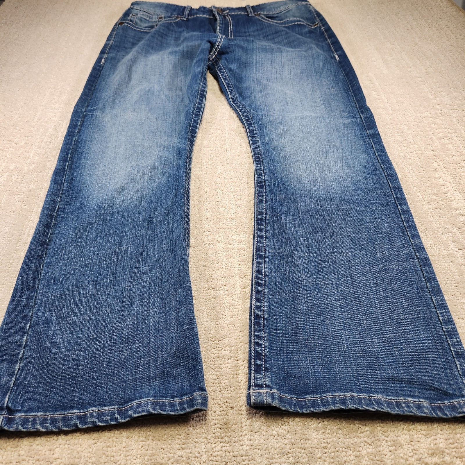Wrangler Rock 47 Jeans Men 38×32 Bootcut Thick Stitch Denim Cowboy Rodeo Western