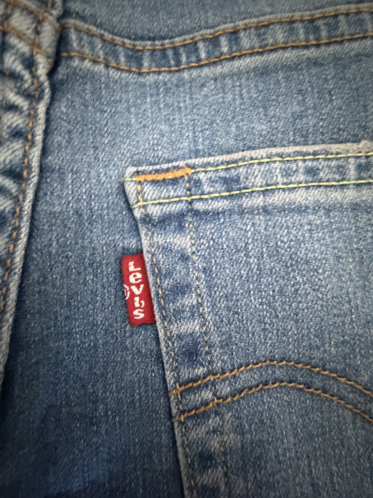 NWT Levi’s 726 High Rise Flare Jeans Women’s Size 26×32 Medium Wash Denim