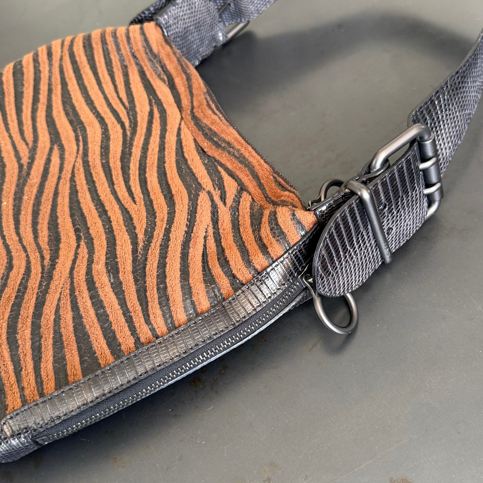 FENDI Wood Patchwork Tiger Print Oyster Shoulder Bag Hobo Y2K Lizard