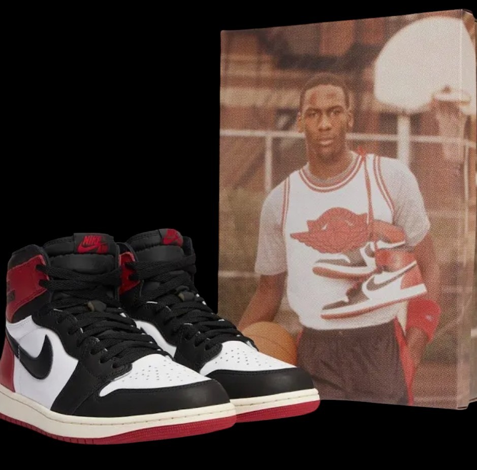Nike Air Jordan 1 Black/White/Red High Top Lace-Up Sneakers Teens NIB