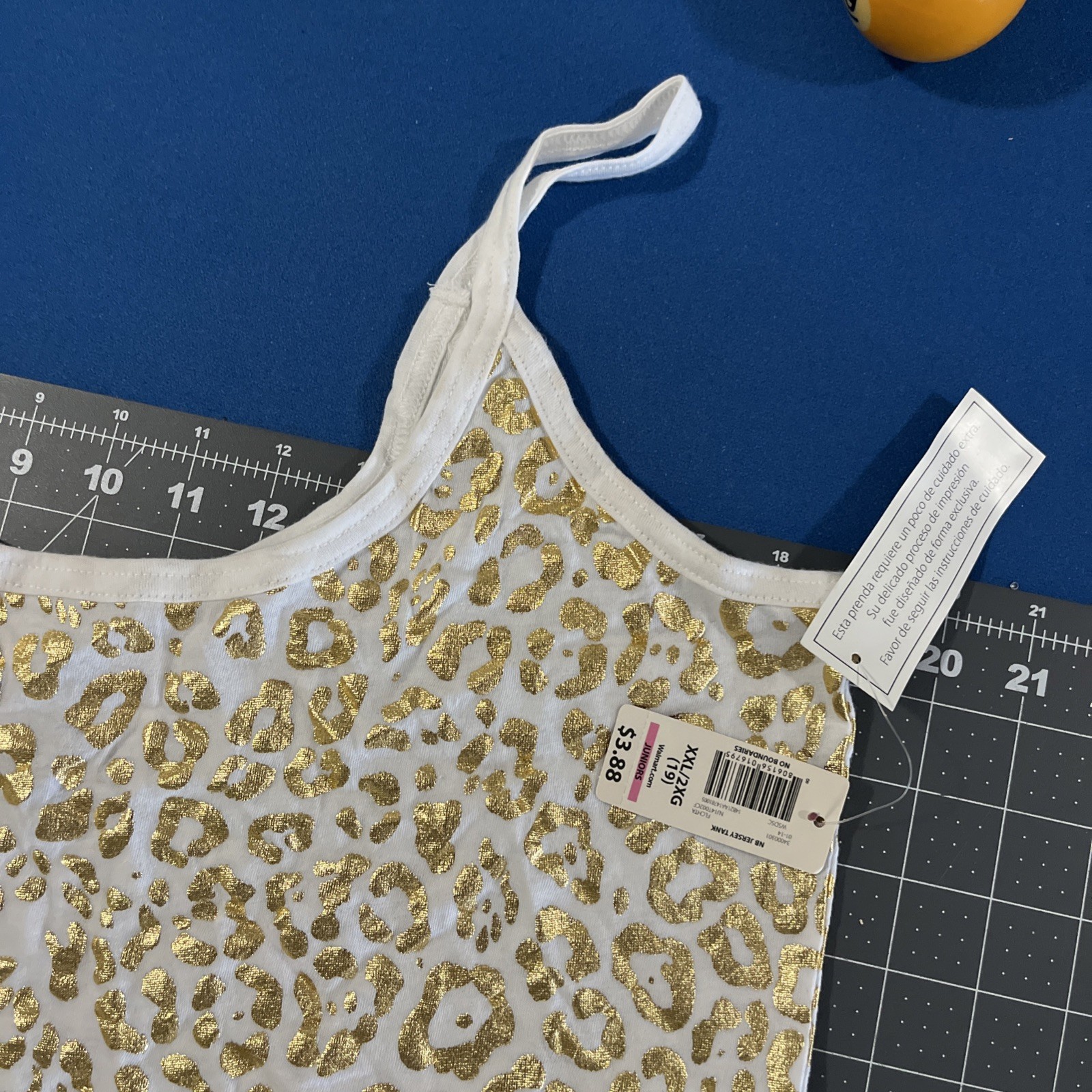 VTG No Boundaries Strap Tank Juniors XXL White/Gold Cheetah Rock-a-Billy – New