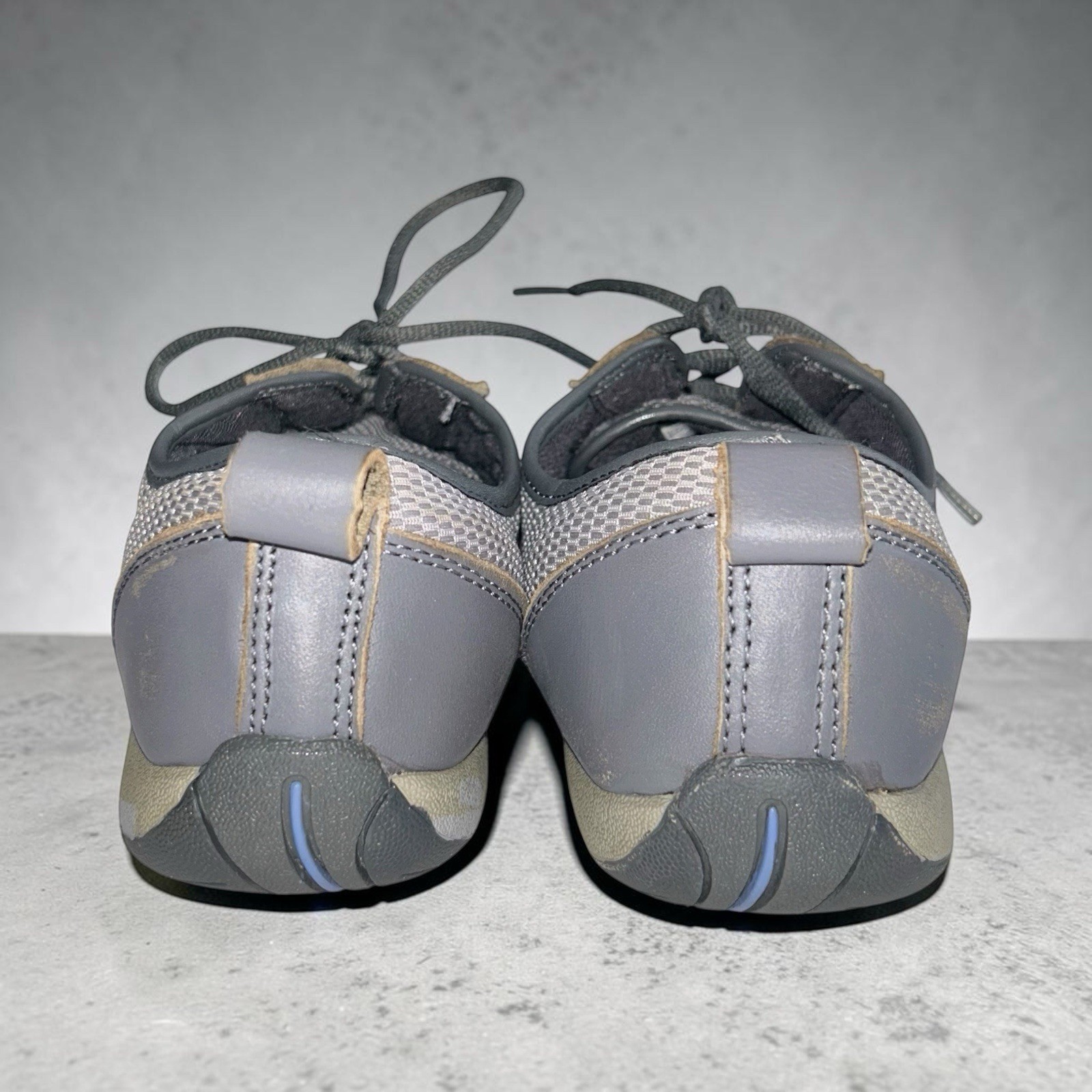 Merrell Castle rock Womens US Size 10 Gray Leather and Mesh Trail Running Shoes