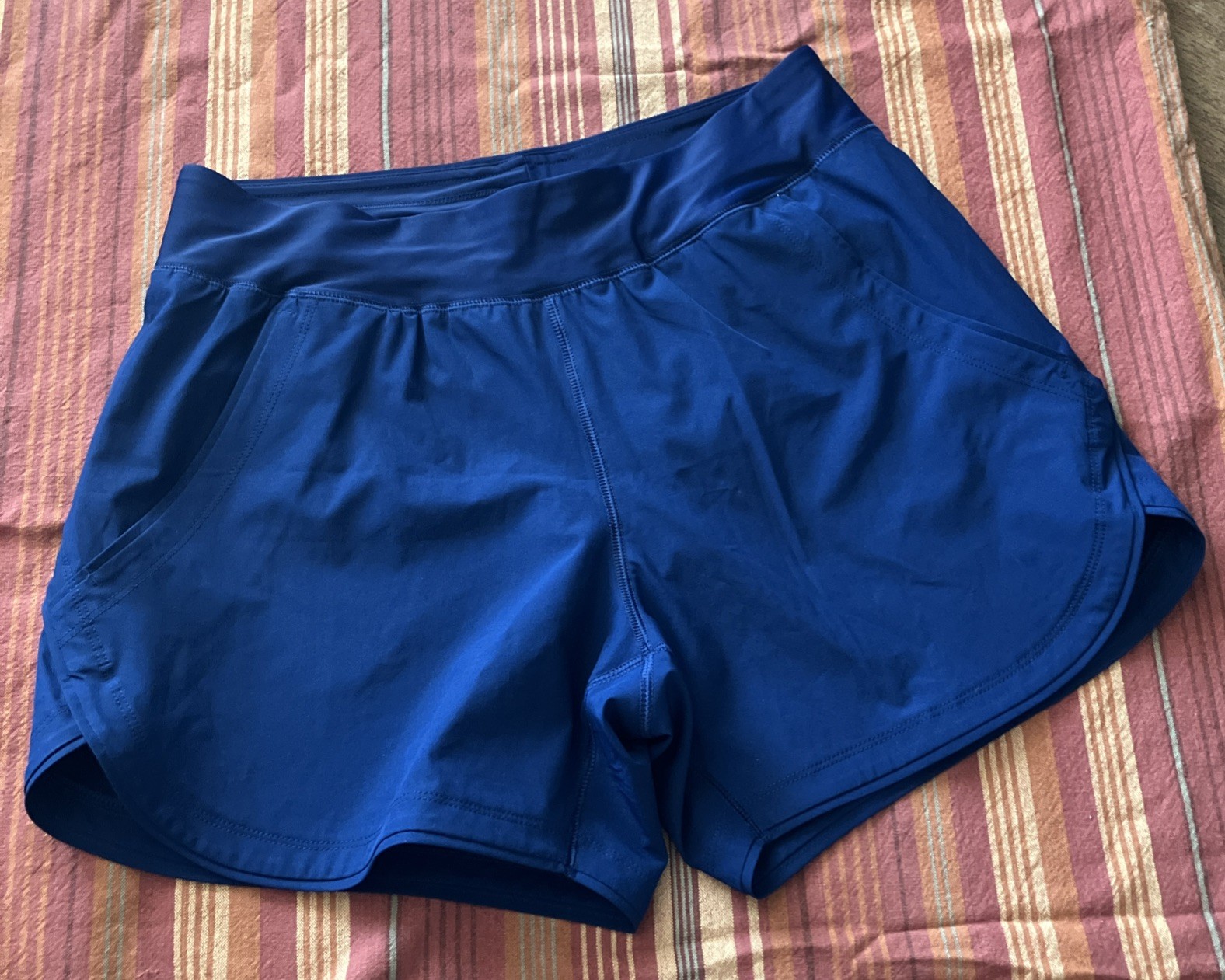 Lands’ End Women’s Swim/Running Shorts Lined Blue Pockets NWOT Size 6P