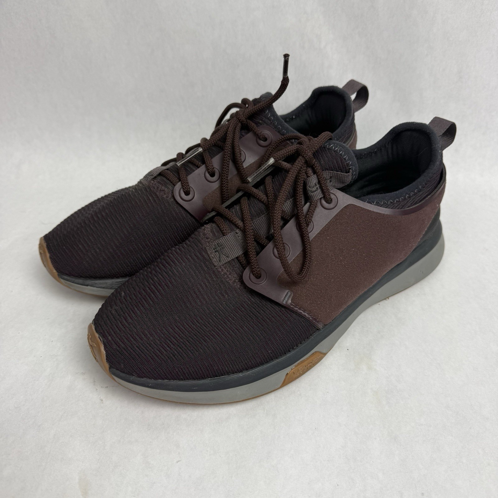 Kuru Atom Dark Wine Red Athletic Running Shoes Womans Size 8.5 Wide No Insoles