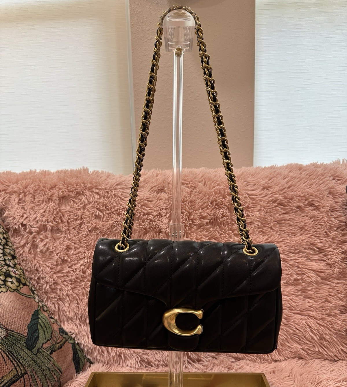 Coach Black Quilted Tabby 26 w/ Gold Chain Strap EUC