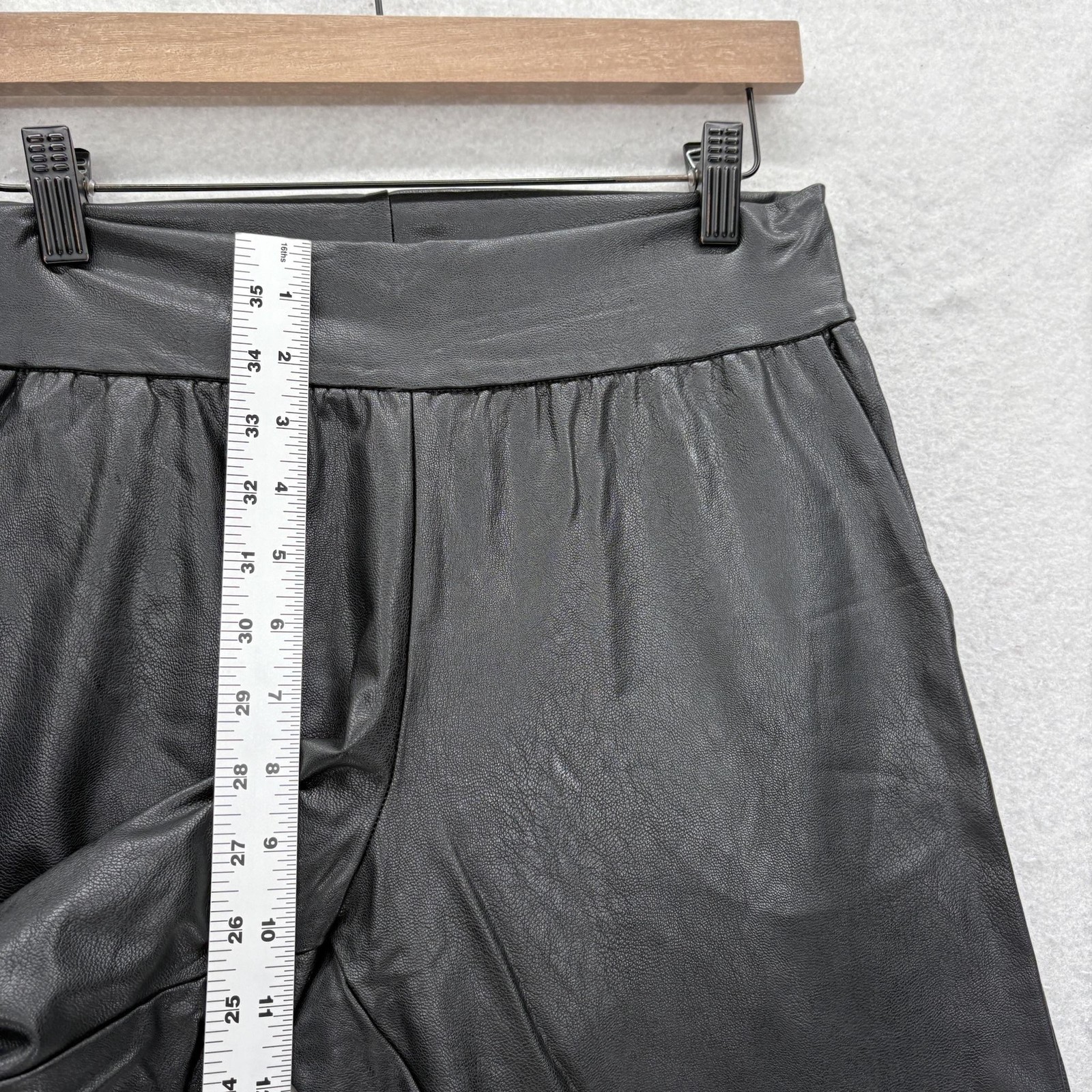 Commando Faux Leather Jogger Pants Womens Small Black Pull On Stretch Pockets