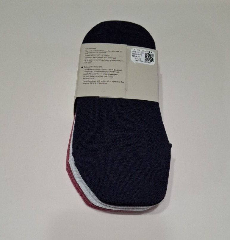Under Armour Women’s 6 Pack No Show Liner Socks Size Medium Ultra Low NEW