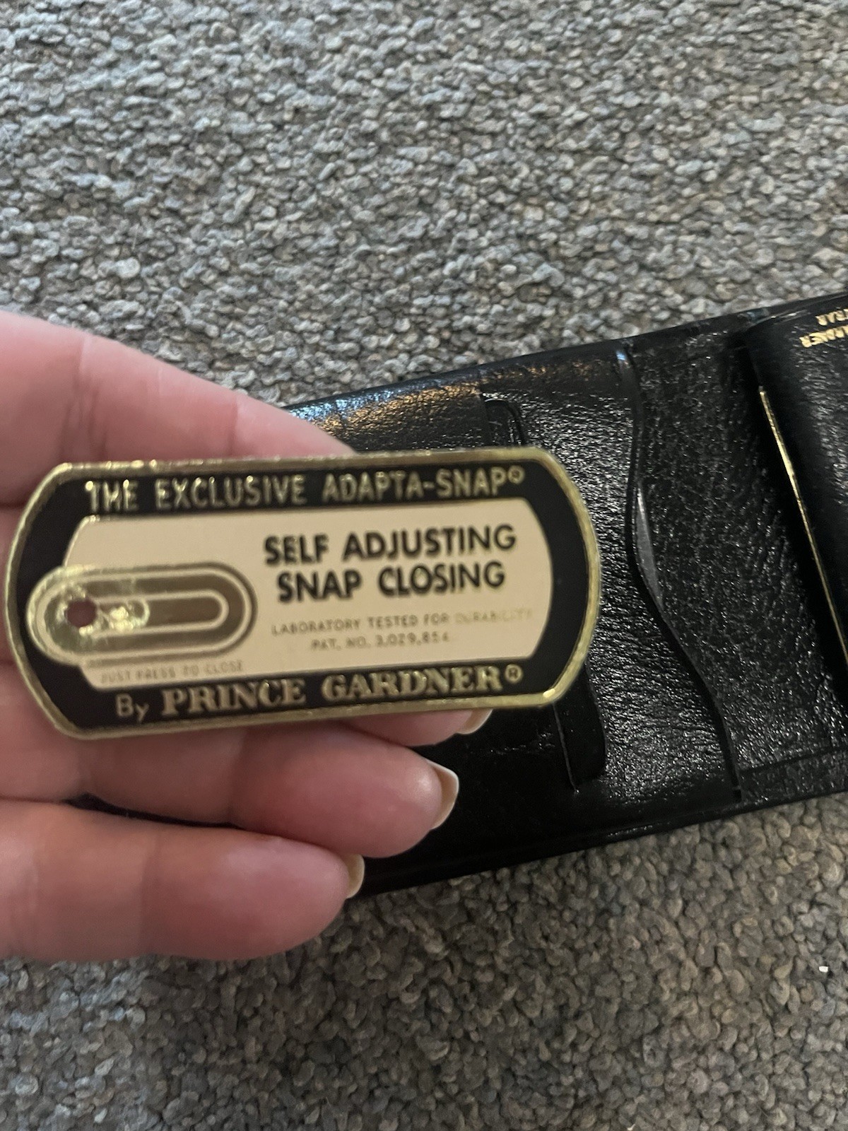 Vintage PRINCE GARDNER Black Leather Bi-Fold Wallet – Never Used In Original Box