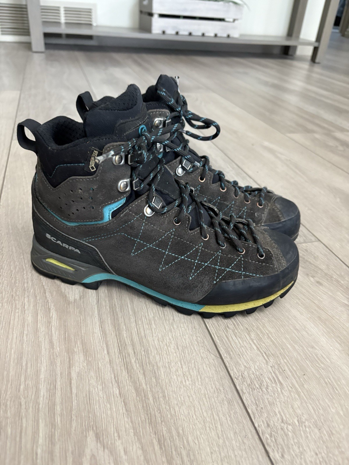 Scarpa Zodiac Plus GTX Men’s Hiking Boots – Gore-Tex & Vibram 39-M6.5 /W7,5