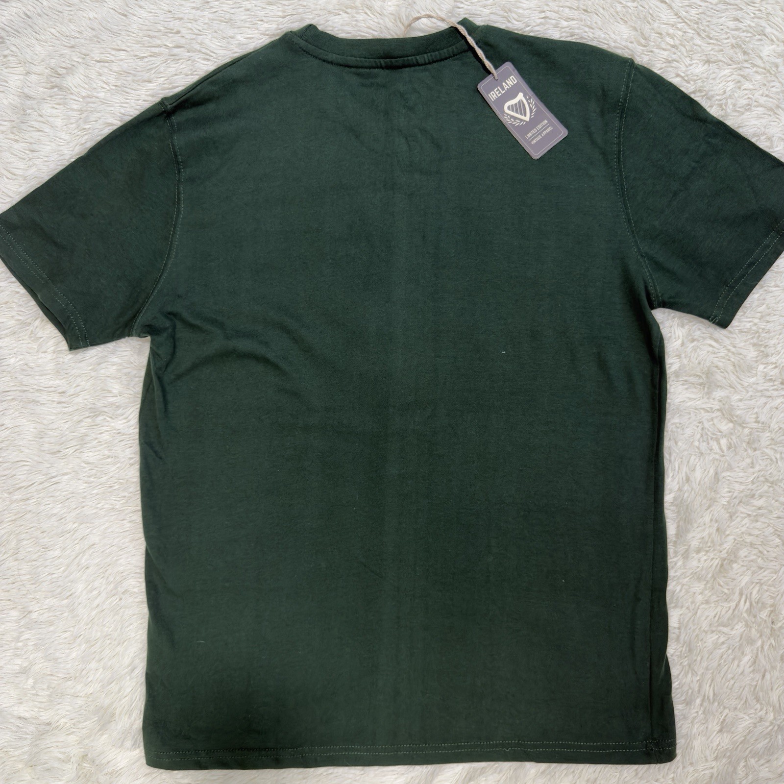 Ireland 1988 Vintage Apparel Green Short Sleeve Graphic T-Shirt Men’s Size M NWT
