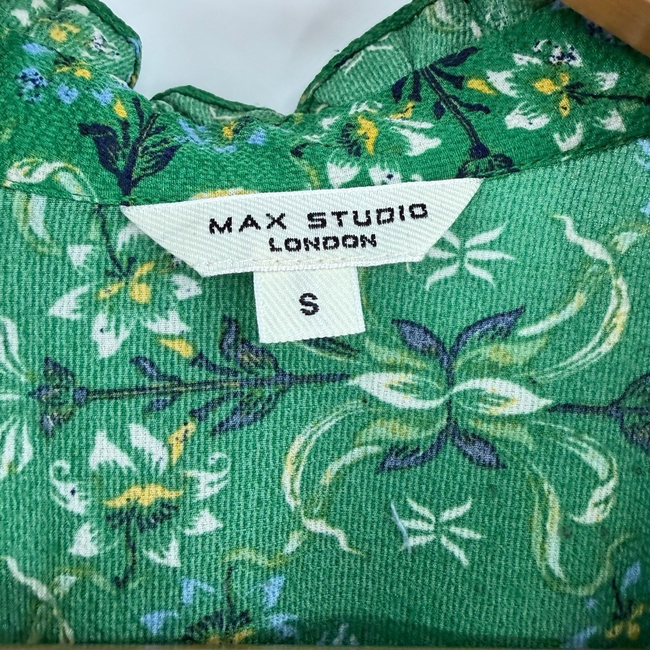 Max Studio Small Maxi Dress Green Floral Boho Tiered Smocked Ruffle Romantic