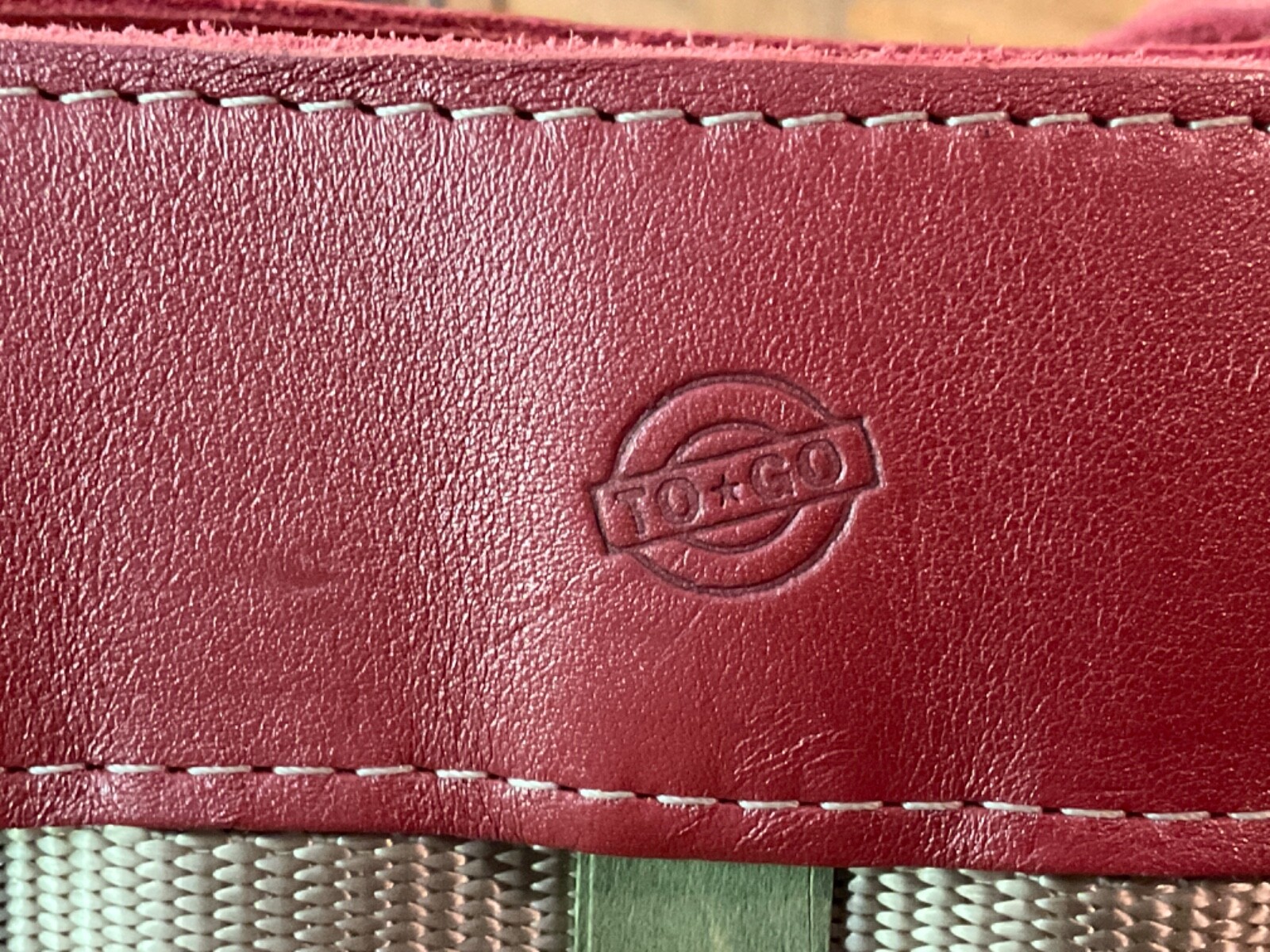 Preowned Longaberger Med.Sized To Go Bag. 17”L x 4”W x 11”H. Coral, green, turq.