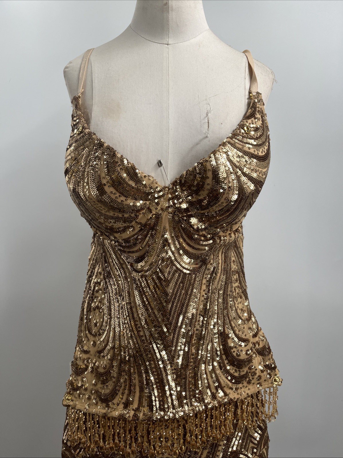 Nicolas Mendoza Women’s Gold Sequin Pants / Backless Top 2 Piece Set Size NA