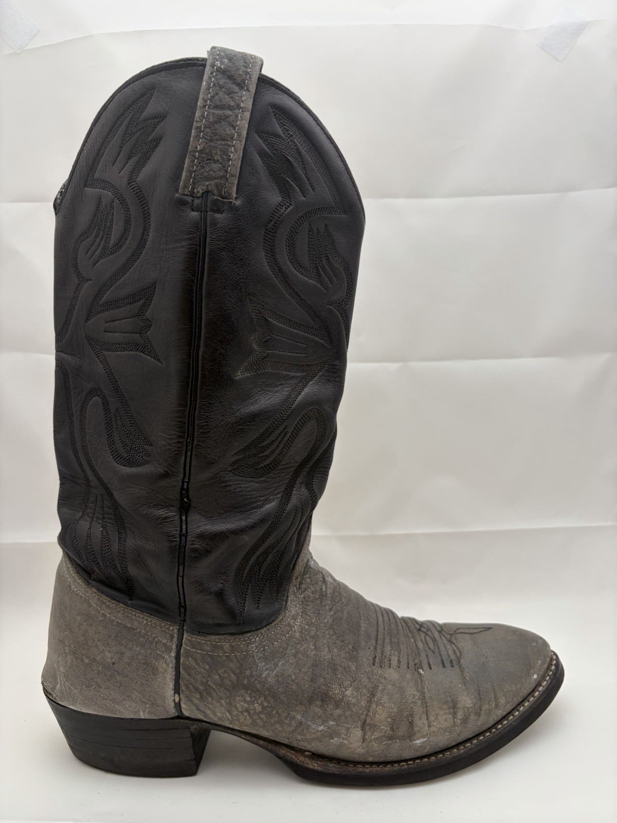 J Chisholm Cowboy Boots .. Vintage Barn Boots .. Gray & Black .. Men’s 10 1/2 D