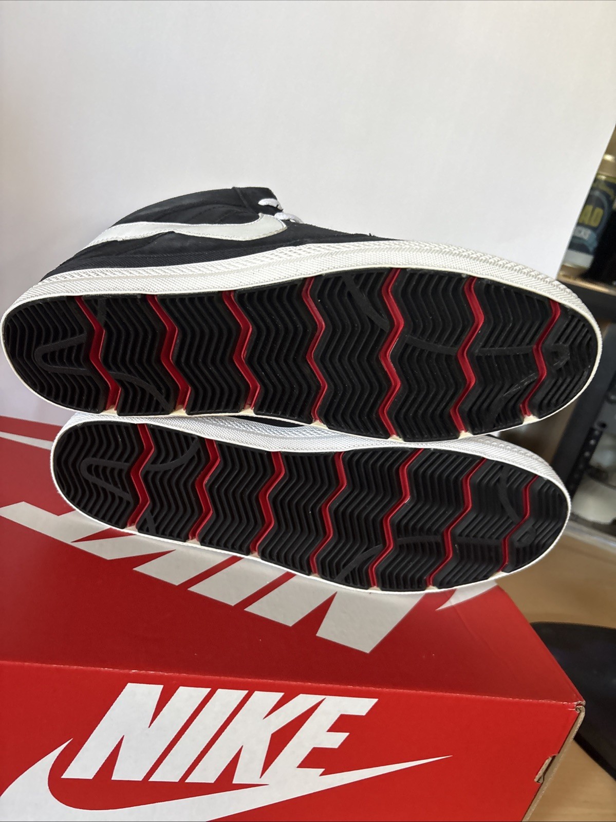 Nike Mens MAVRK 6.0 MID 2 386611-403 Black White Suede Size 10. New No Box