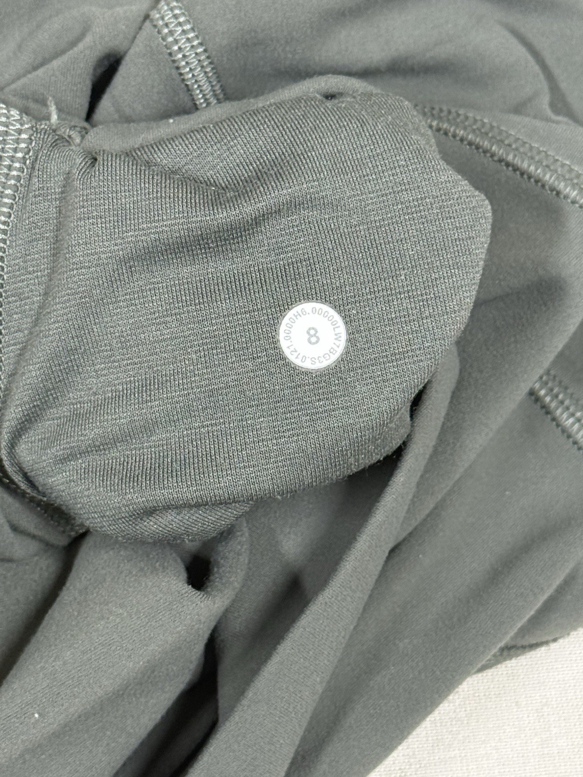 LULULEMON ALIGN HIGHRISE SHORTS 4″ ARMY GREEN SIZE 8 Biker 223