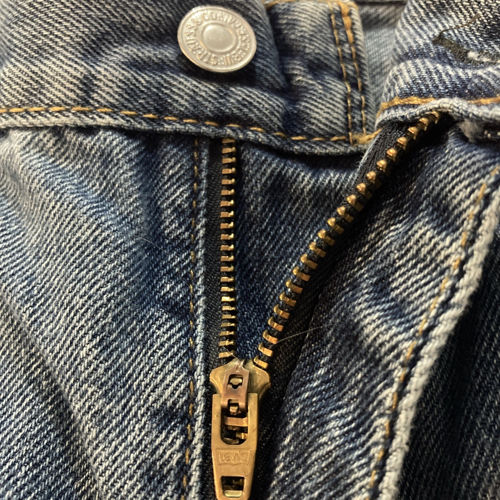 VINTAGE Levis 560 Jeans Mens 38×32 Blue Loose Comfort Fit Baggy Logo