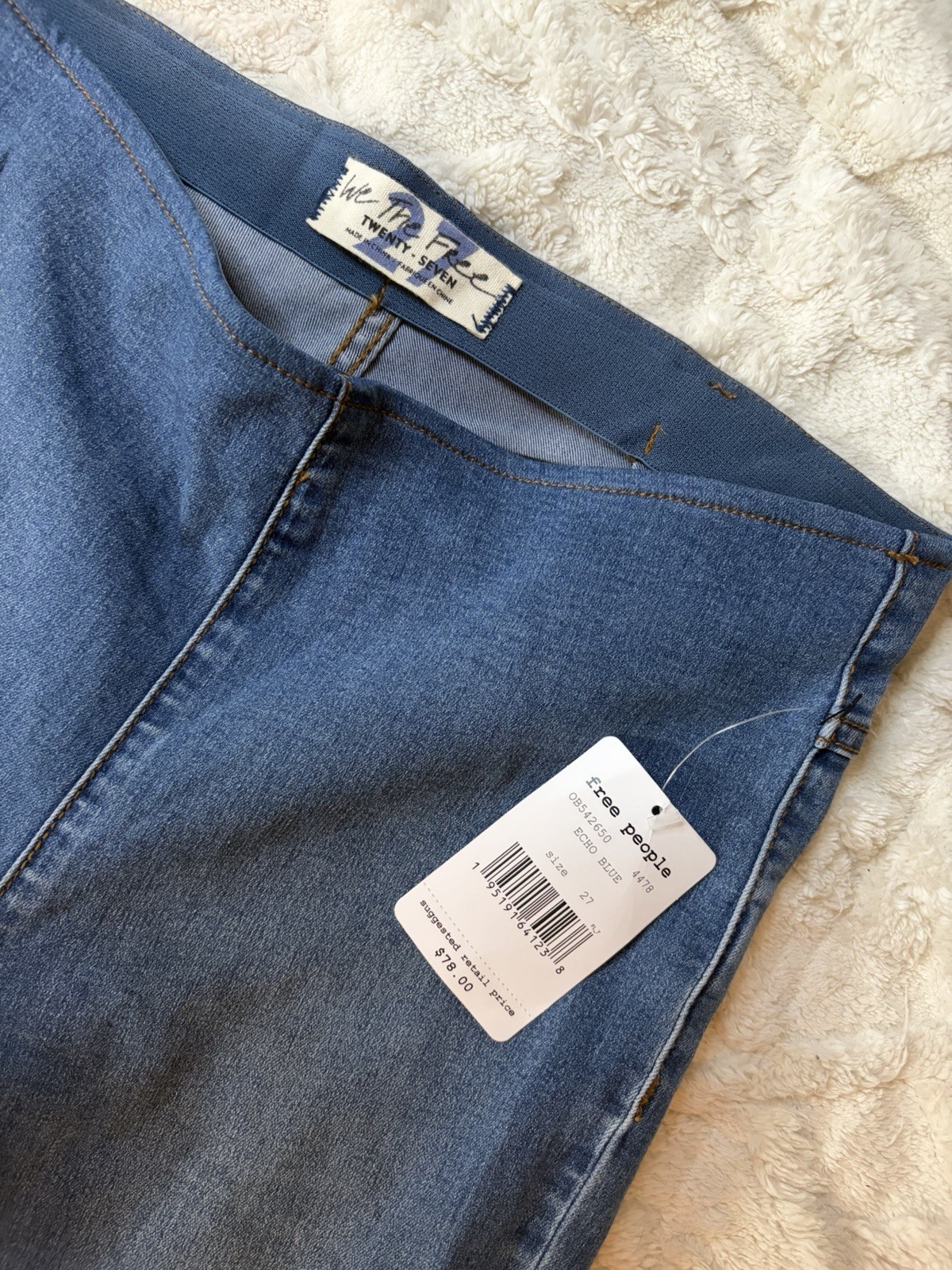 Free People Women’s Blue Denim Flared Jeans Solid 5-Pocket Regular Size 27