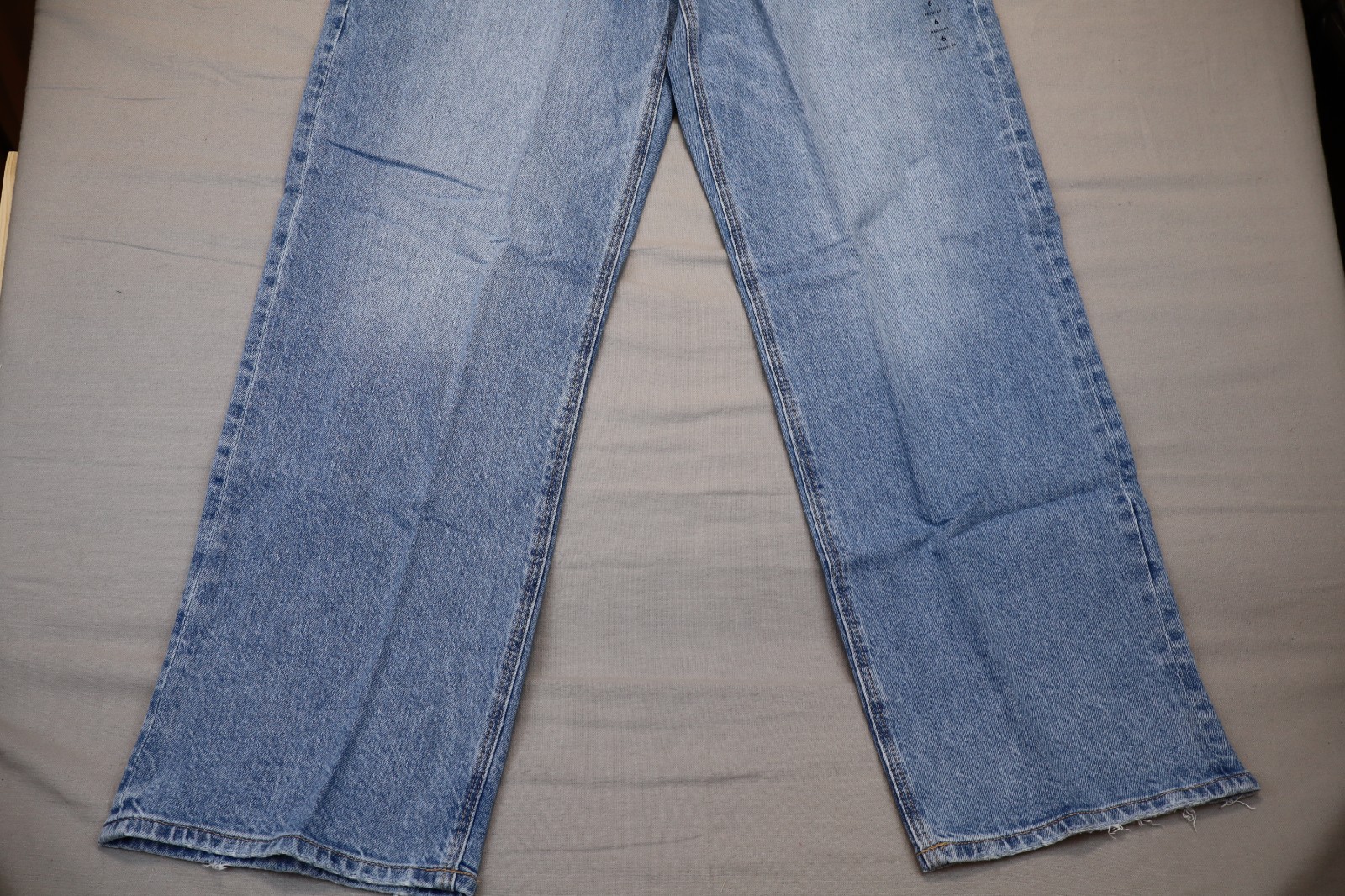 NEW American Eagle Strigid High Rise Stovepipe Women’s Blue Straight Jeans 6