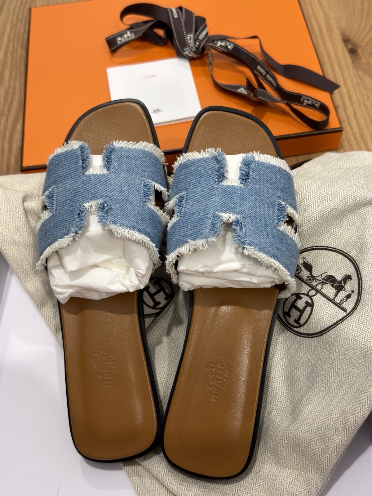 100% Authentic Hermes Oran Sandals women 38.5 BNIB