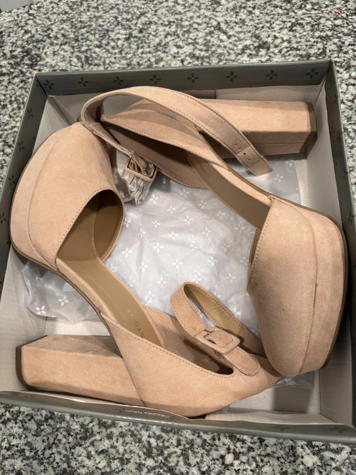 SUN + STONE Womens Pink Platform Estrella Heel 11 M NIB