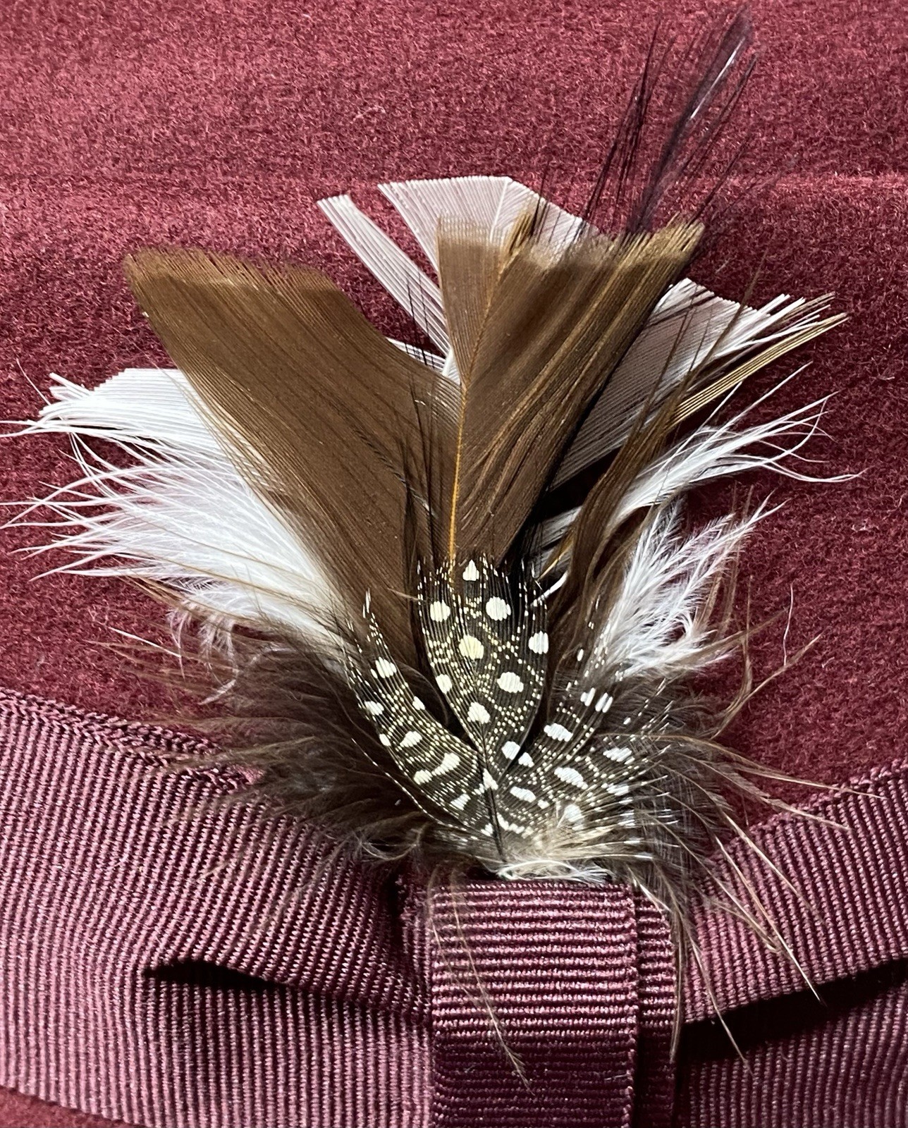 Different Touch Burgundy Pork Pie Hat 100% Wool Felt Stingy Brim Feather Large
