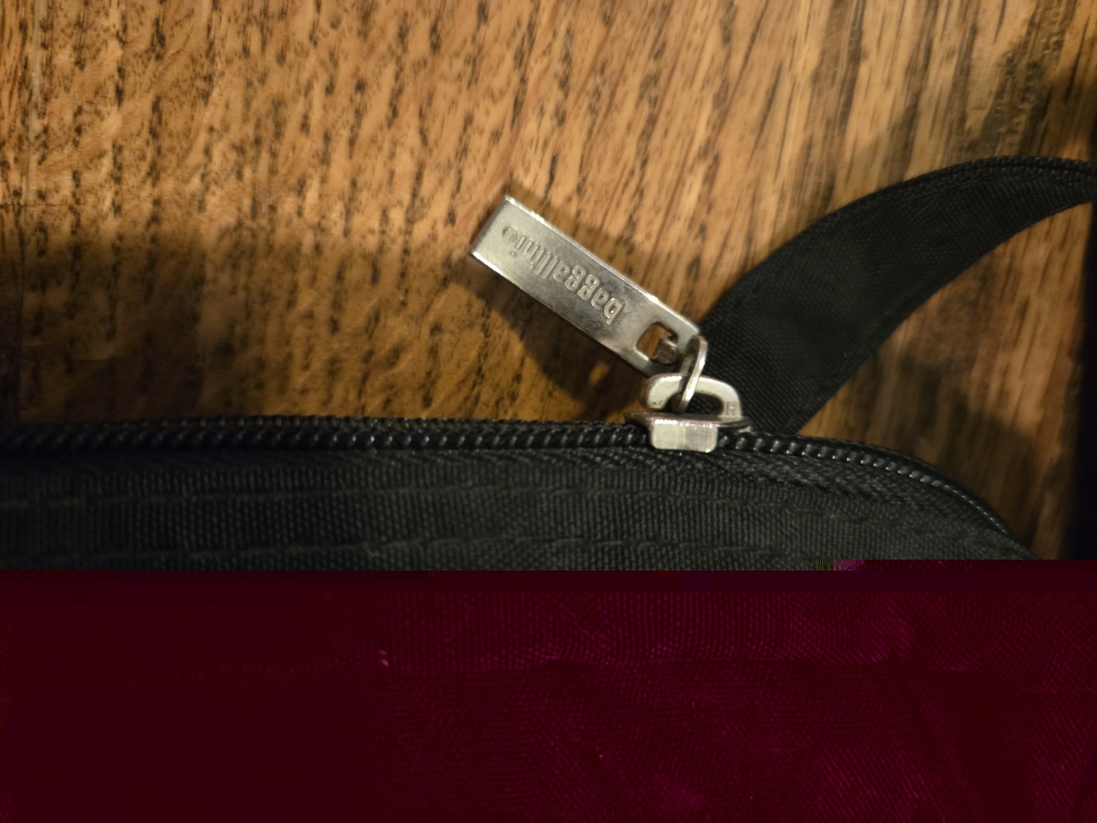 Baggallini Convertable Waist/Shoulder Bag -Pockets Pockets Pockets In Black
