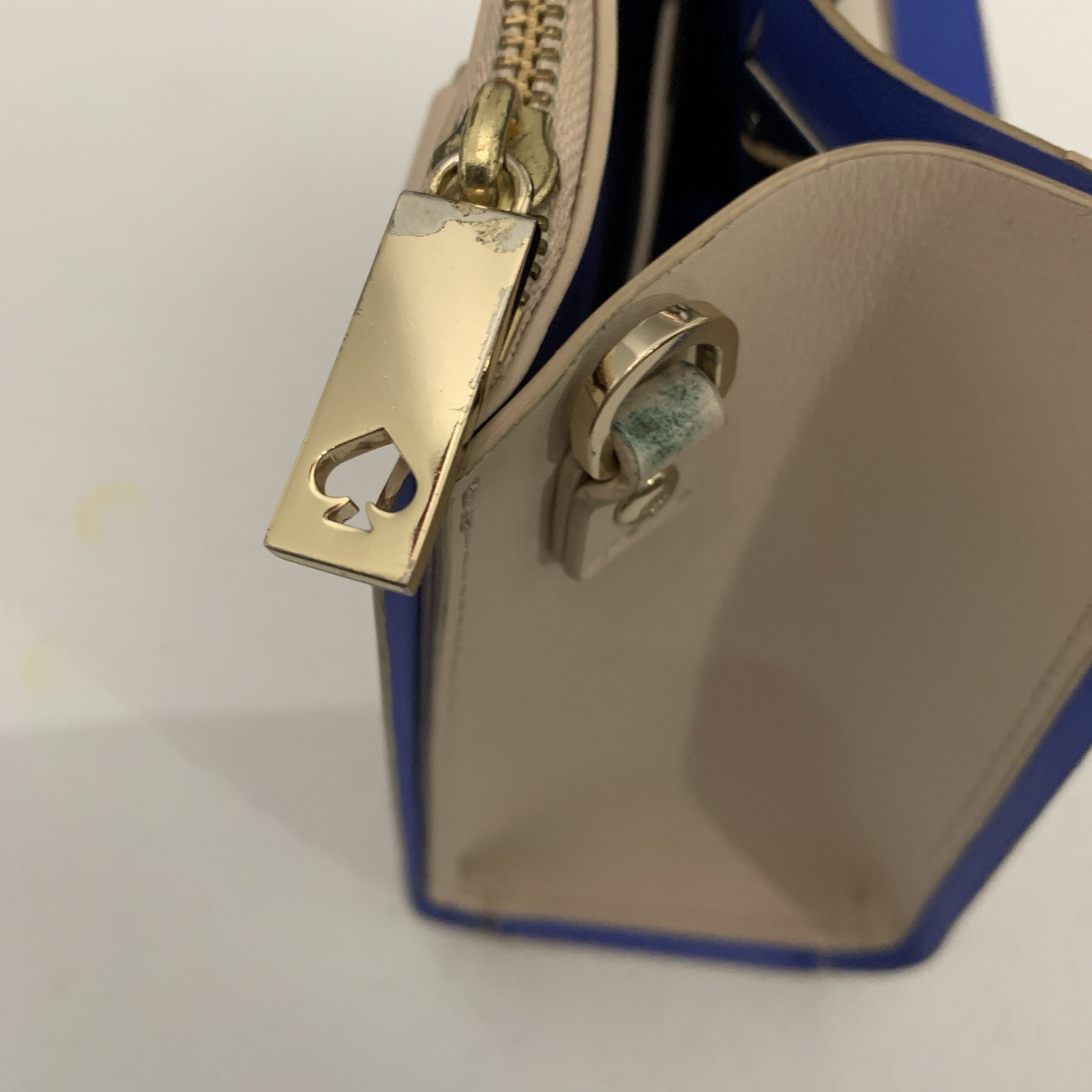 Kate Spade New York Beige Blue Accent Medium Satchel Zip Top No shoulder Strap