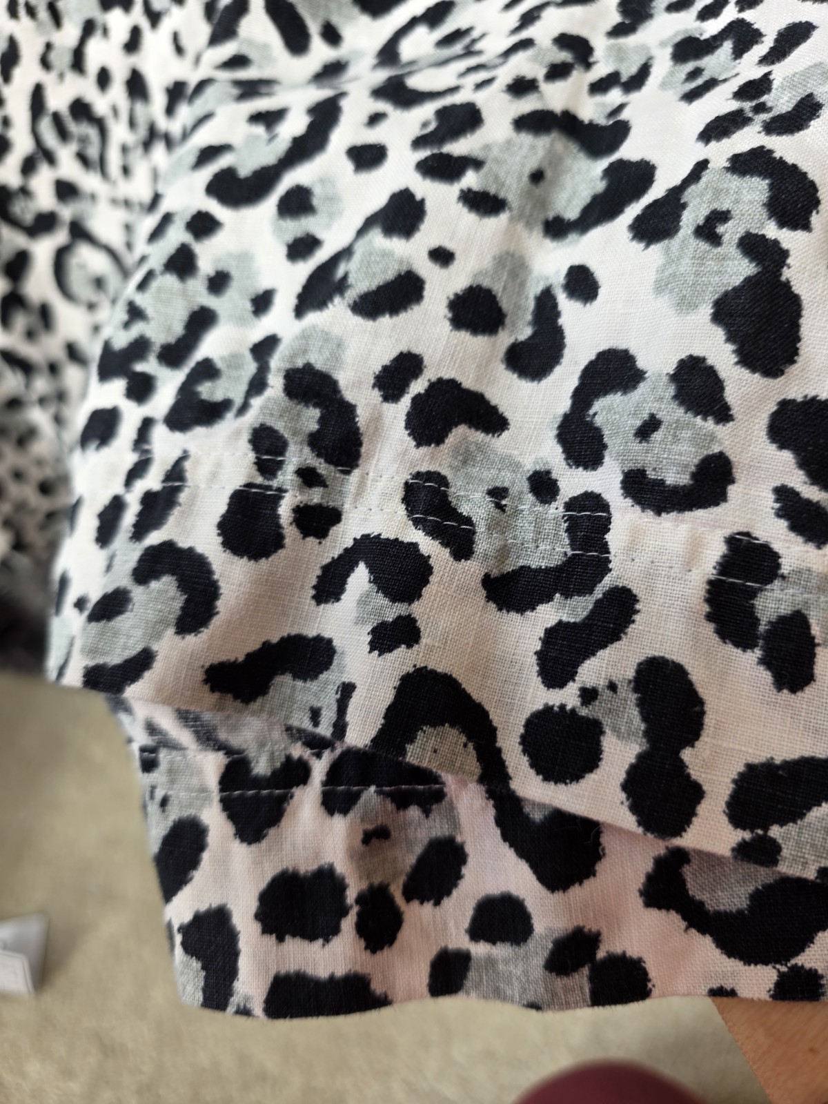 Jones New York Women’s Large Leopard Print Blouse 100% Linen Button Down 3qtr Sl