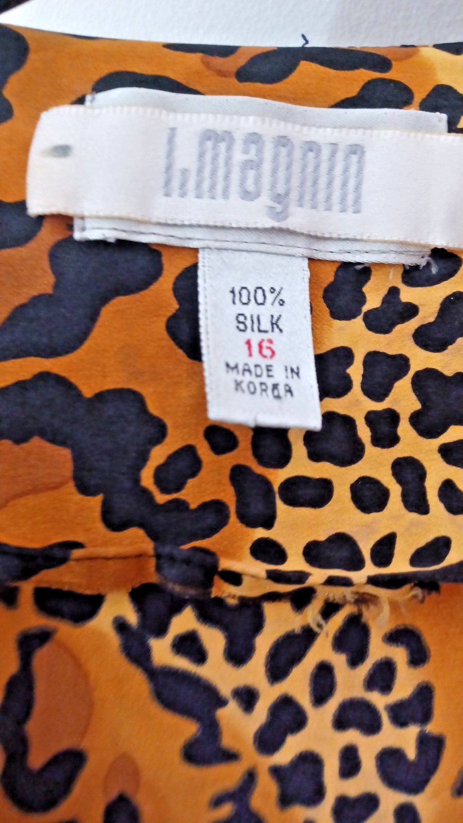 I Magnin Vintage Blouse Leopard Print – 100% Silk (1980’s – 1990’s) Size 16 ***