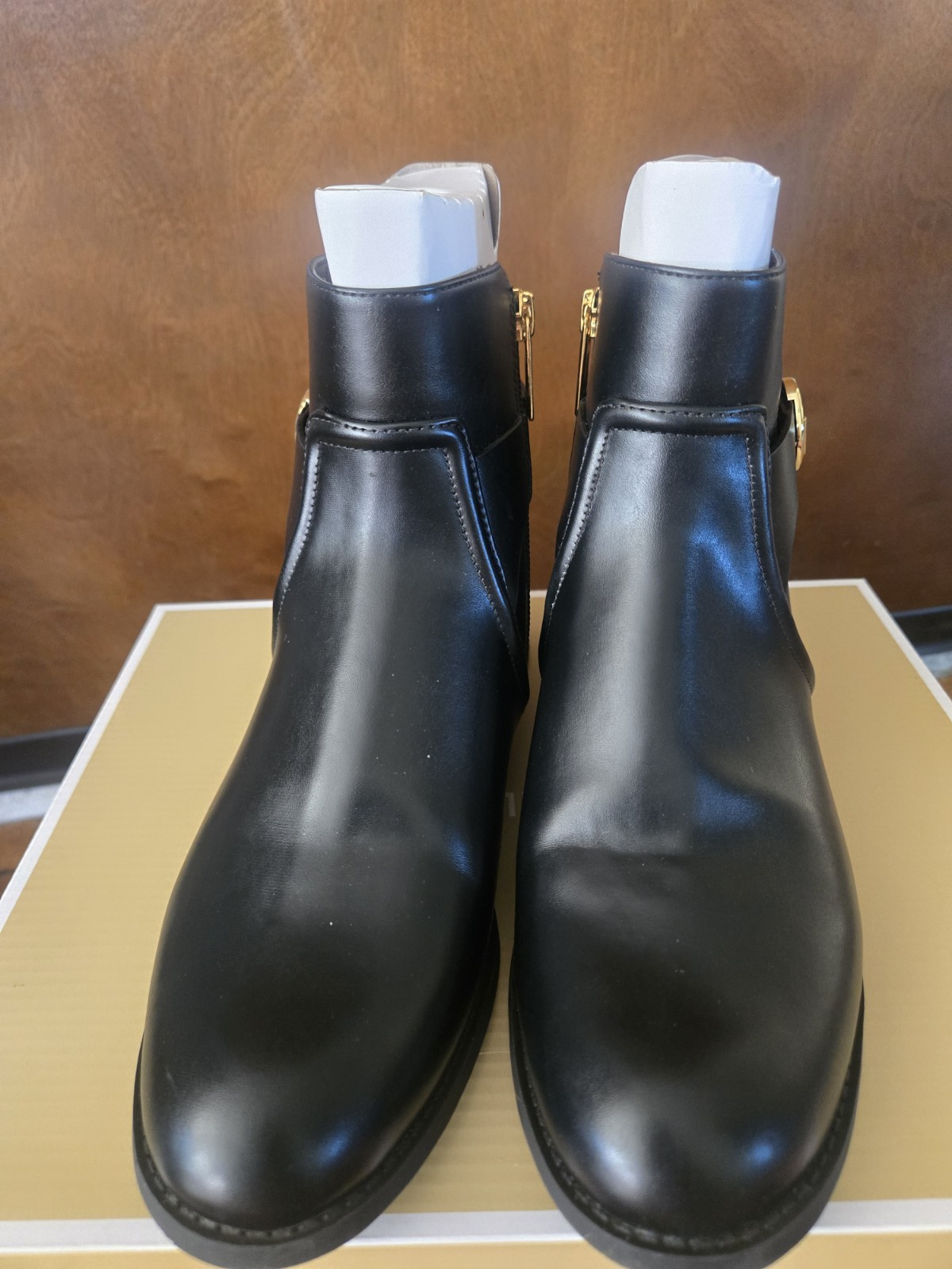 1/7Michael Kors Carmen black leather ankle boho festival classic booties Size 7