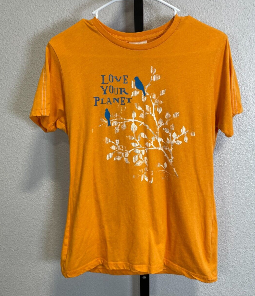 Jones & Mitchell Womens Orange “Love Your Planet” Tree Birds Tee Sz L