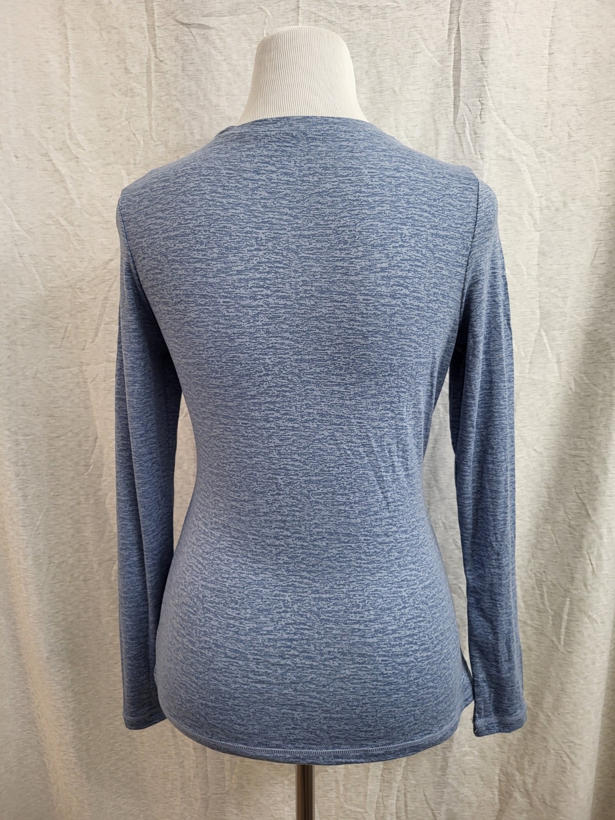 Reebok Women’s Blue Heather Long Sleeve Soft Underwear Top Logo Casual Size Med
