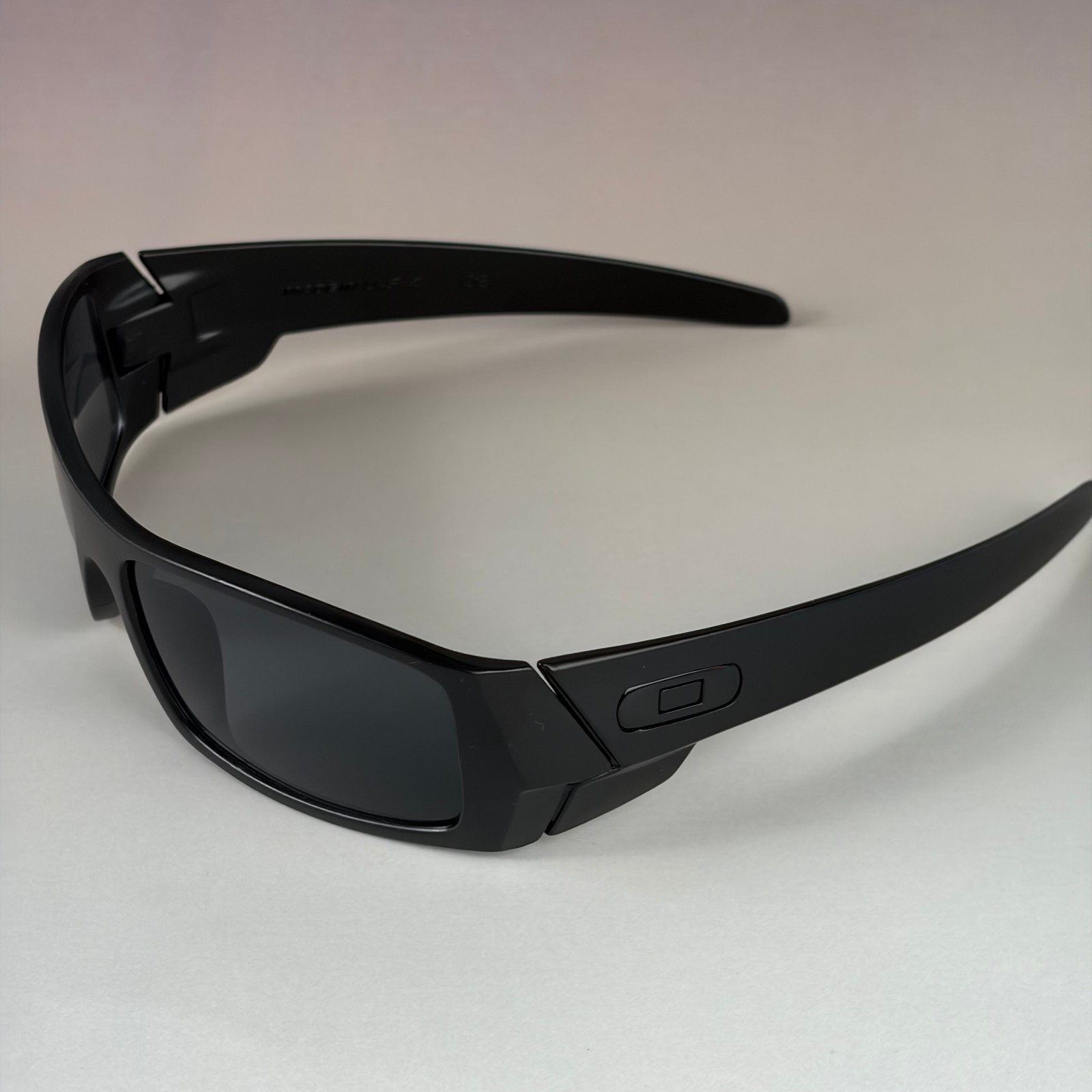 Oakley Gascan Black Frame Grey Lenses Sunglasses Full Box Kit