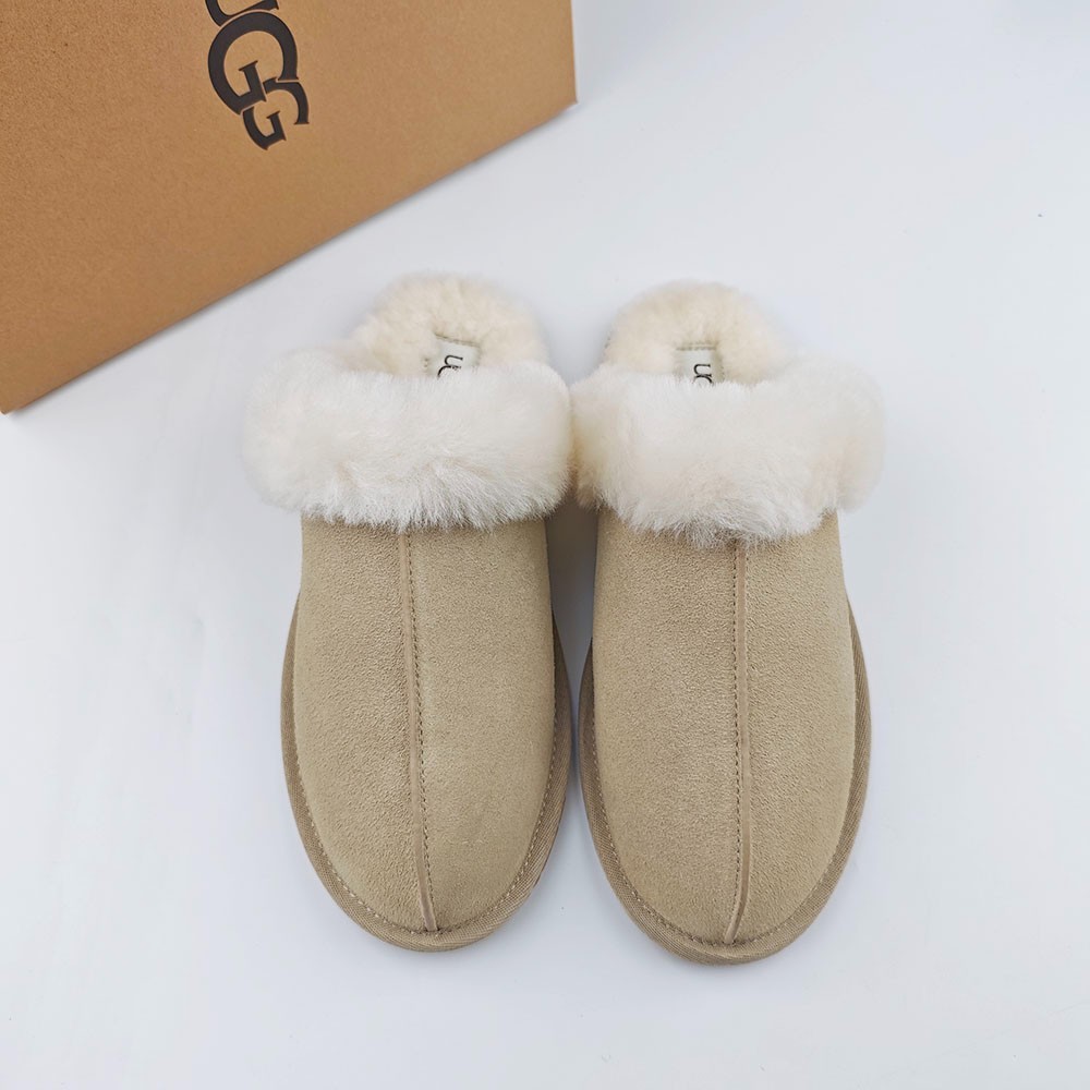 UGG Women’s Scuffette II Sand Sheepskin Collar Slippers Size US 6-11 With Box