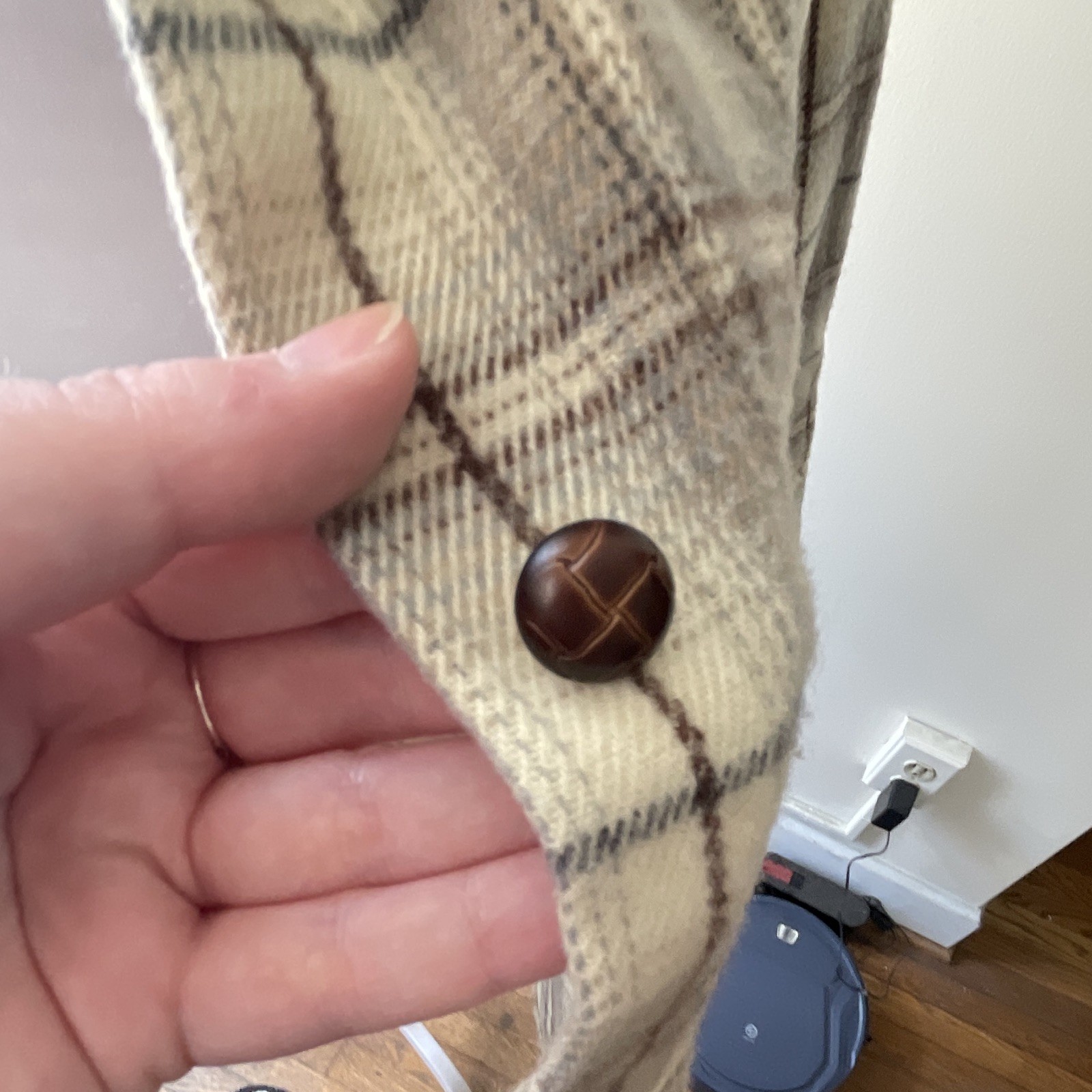 Van Heusen For Her Plaid Button-Front Shacket Jacket w/ Pockets M Beige Brown