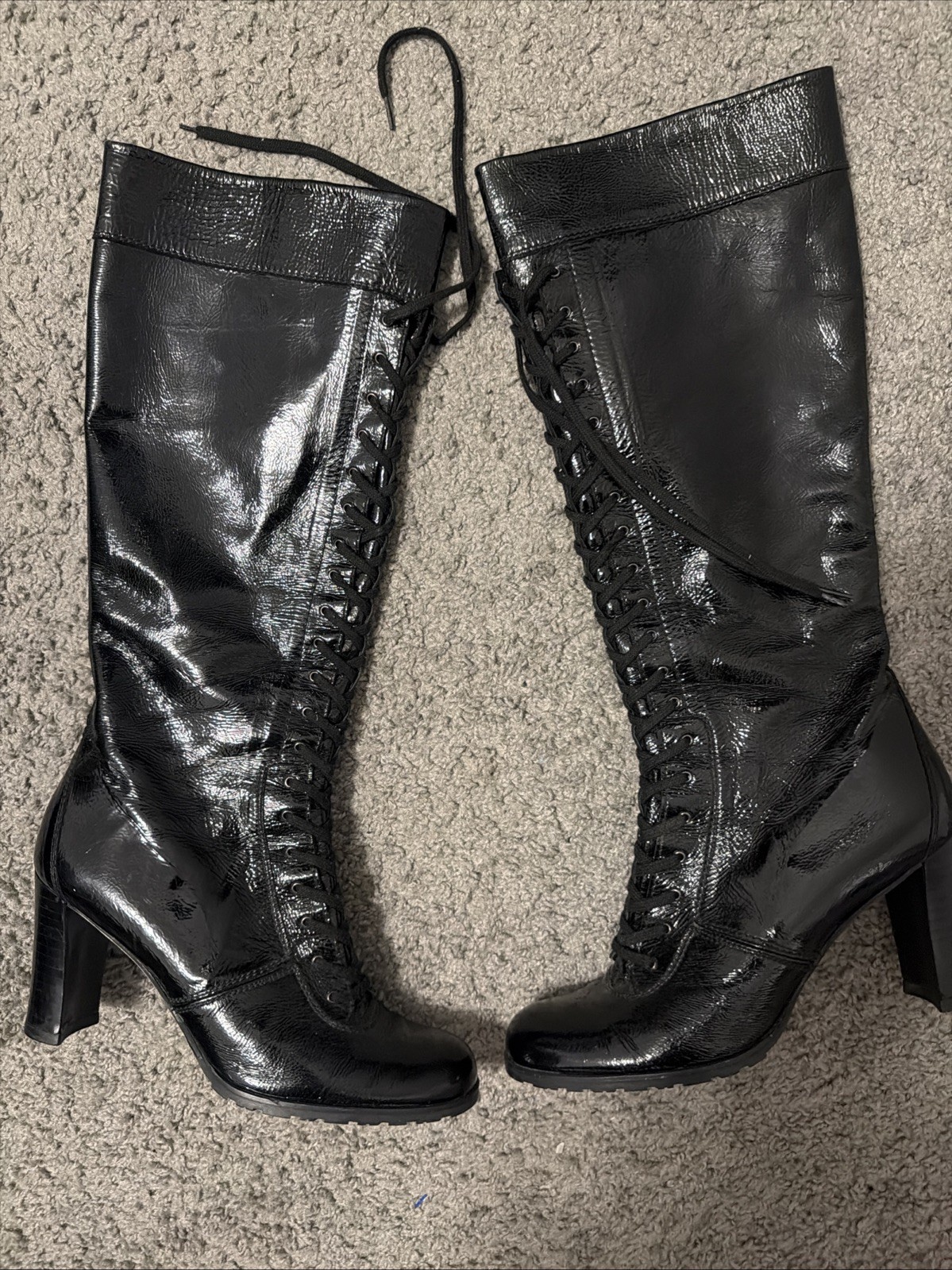 STUART WEITZMAN $695 FAB BLACK PATENT LEATHER TALL SEXY LACE UP BOOTS SZ 7