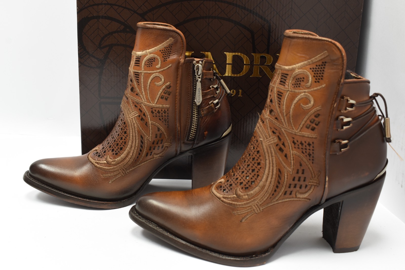 Ladies Cuadra CU434 LD Satro Chestnut Laser & Embroidery Round Toe Size 8 West