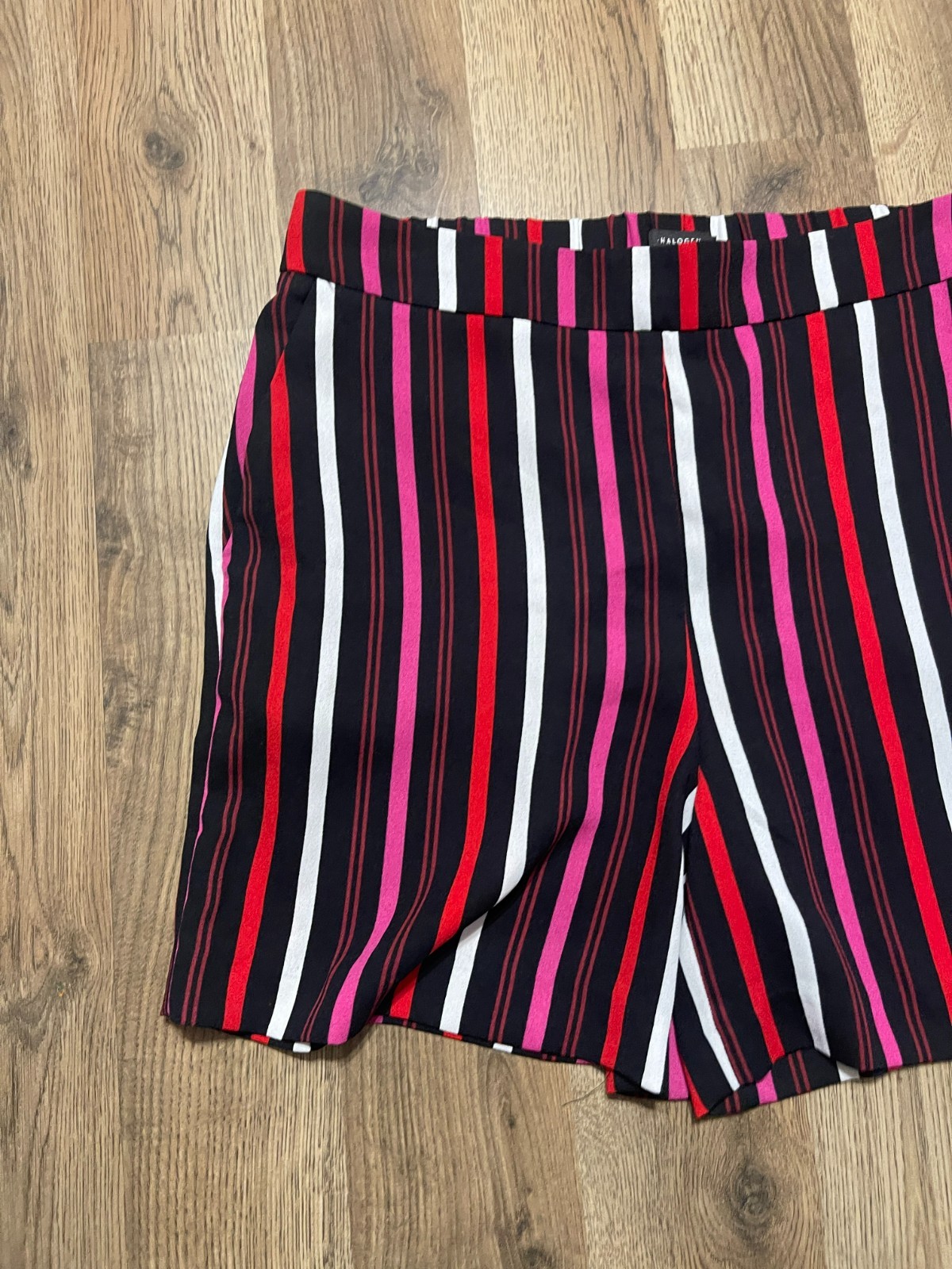 Halogen Shorts, Women’s Size Small, Black Pink Red White, Striped